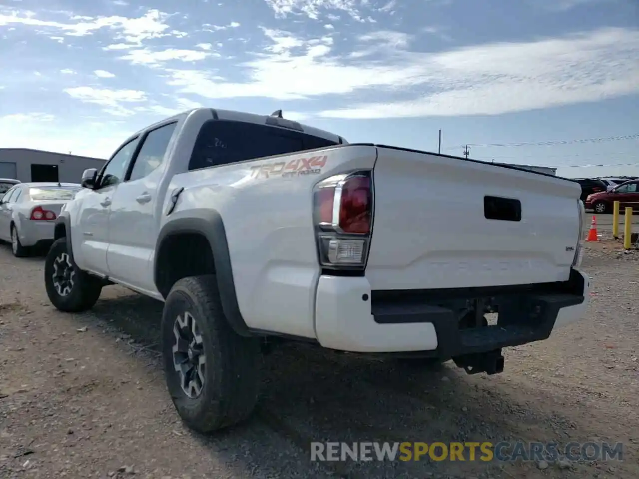 3 Photograph of a damaged car 5TFCZ5AN0MX259904 TOYOTA TACOMA 2021