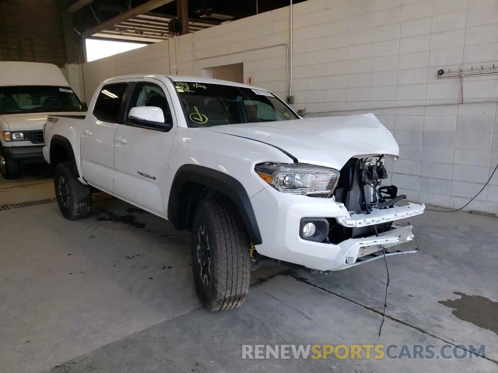 1 Photograph of a damaged car 5TFCZ5AN0MX265010 TOYOTA TACOMA 2021