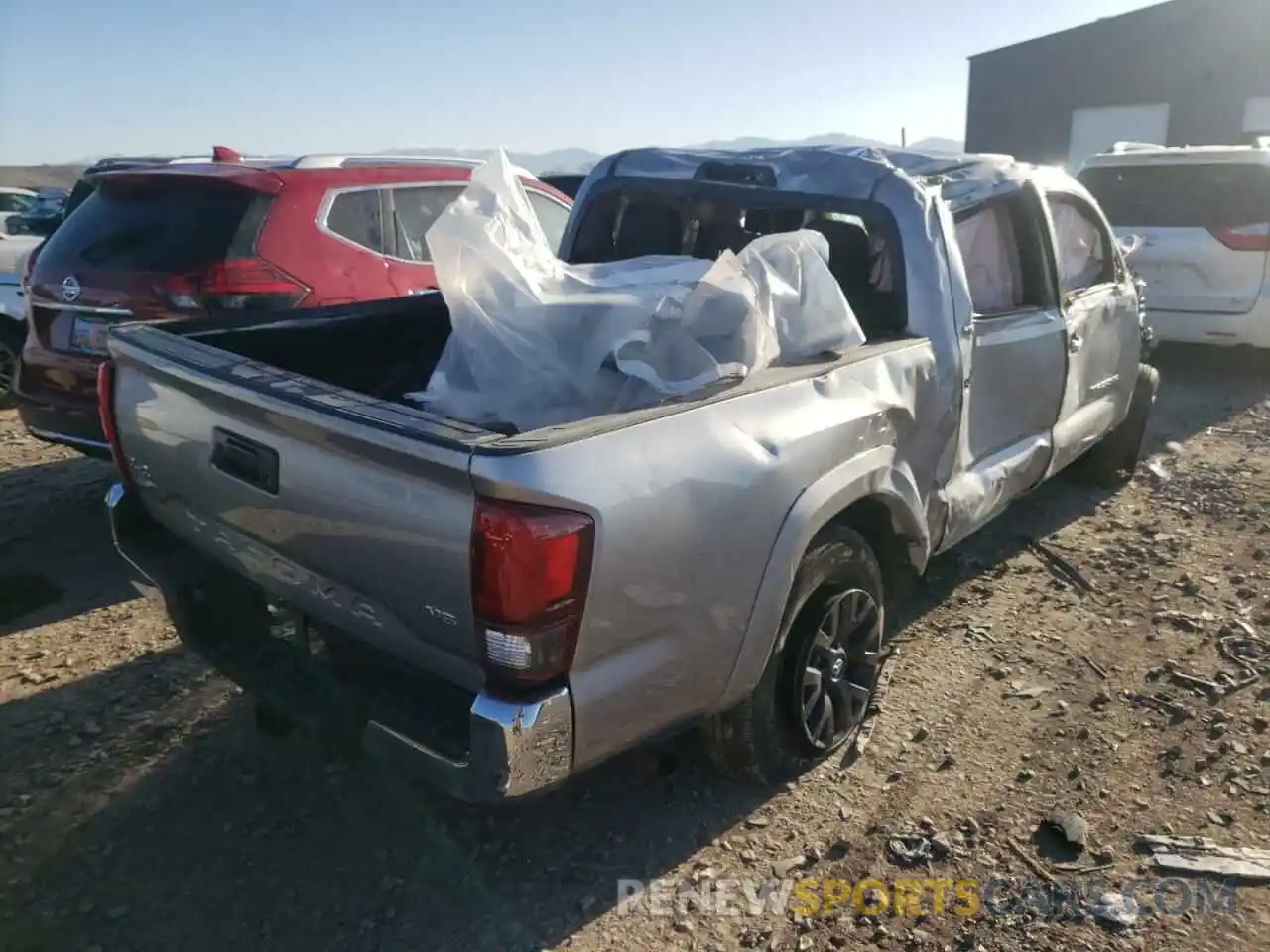 4 Фотография поврежденного автомобиля 5TFCZ5AN0MX268943 TOYOTA TACOMA 2021