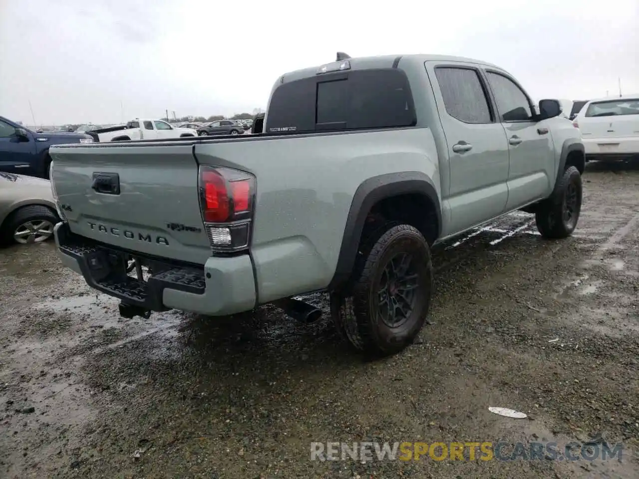 4 Photograph of a damaged car 5TFCZ5AN1MX248930 TOYOTA TACOMA 2021