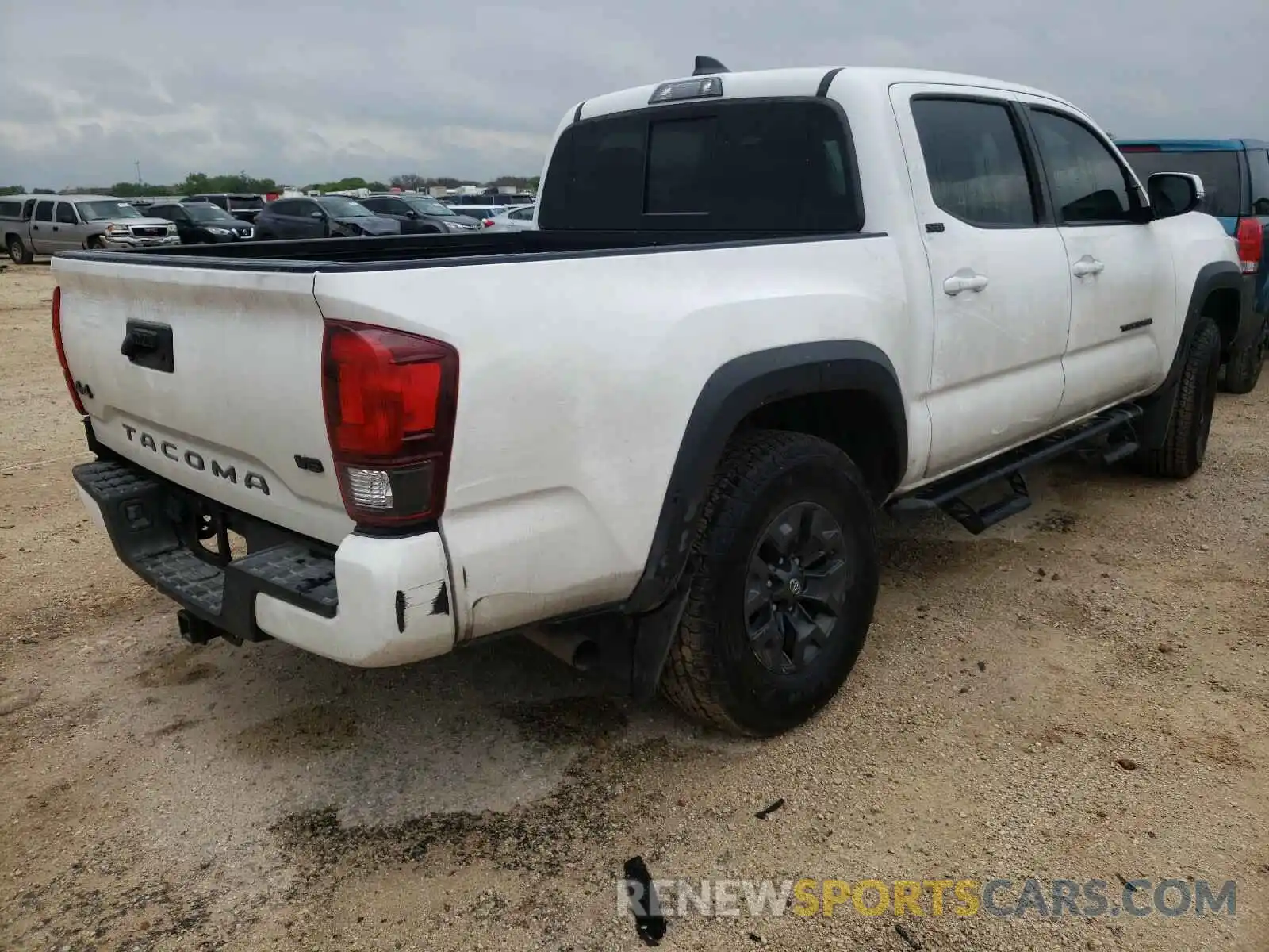 4 Фотография поврежденного автомобиля 5TFCZ5AN1MX252489 TOYOTA TACOMA 2021