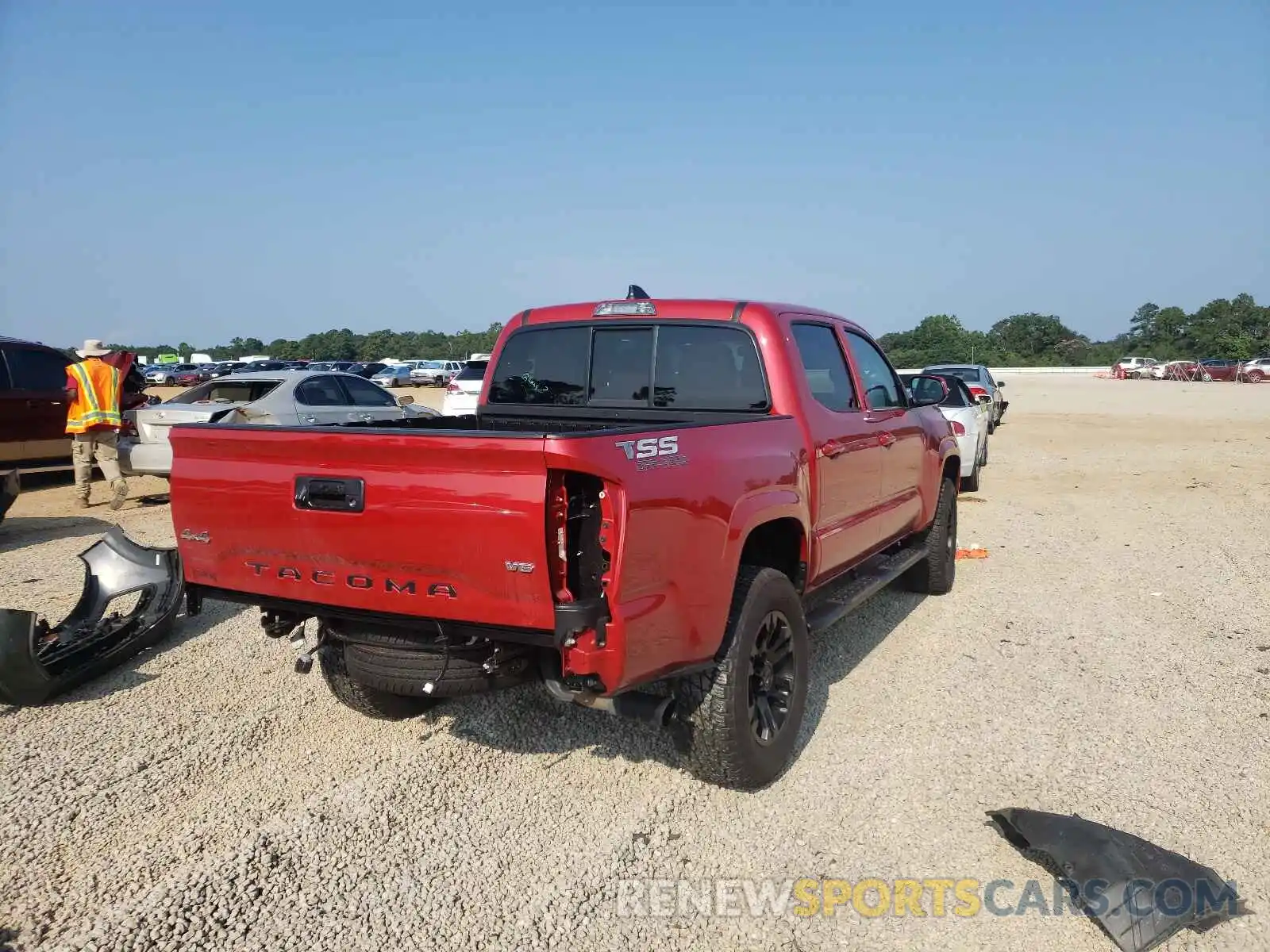 4 Photograph of a damaged car 5TFCZ5AN1MX257689 TOYOTA TACOMA 2021