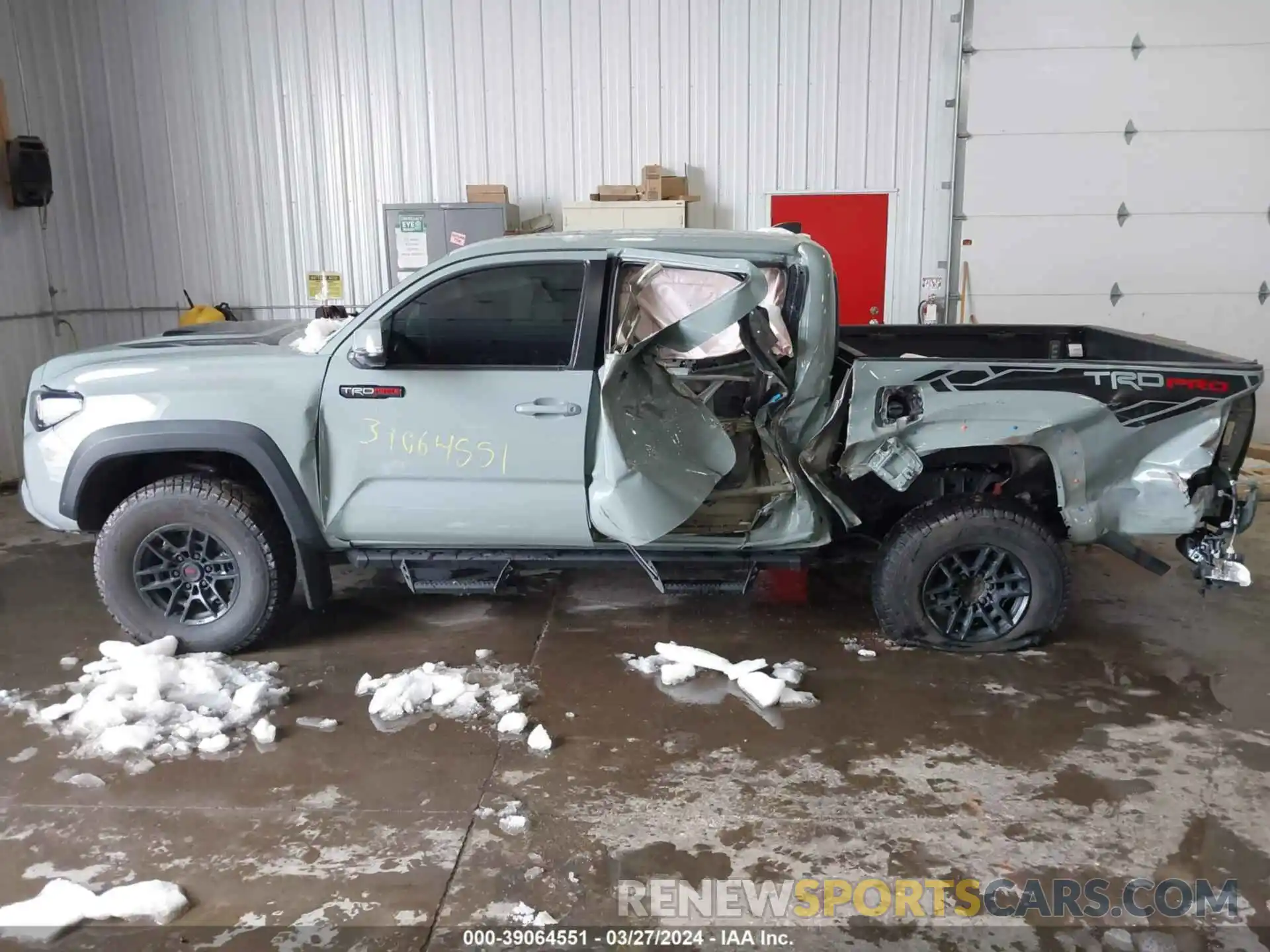 14 Photograph of a damaged car 5TFCZ5AN1MX262827 TOYOTA TACOMA 2021