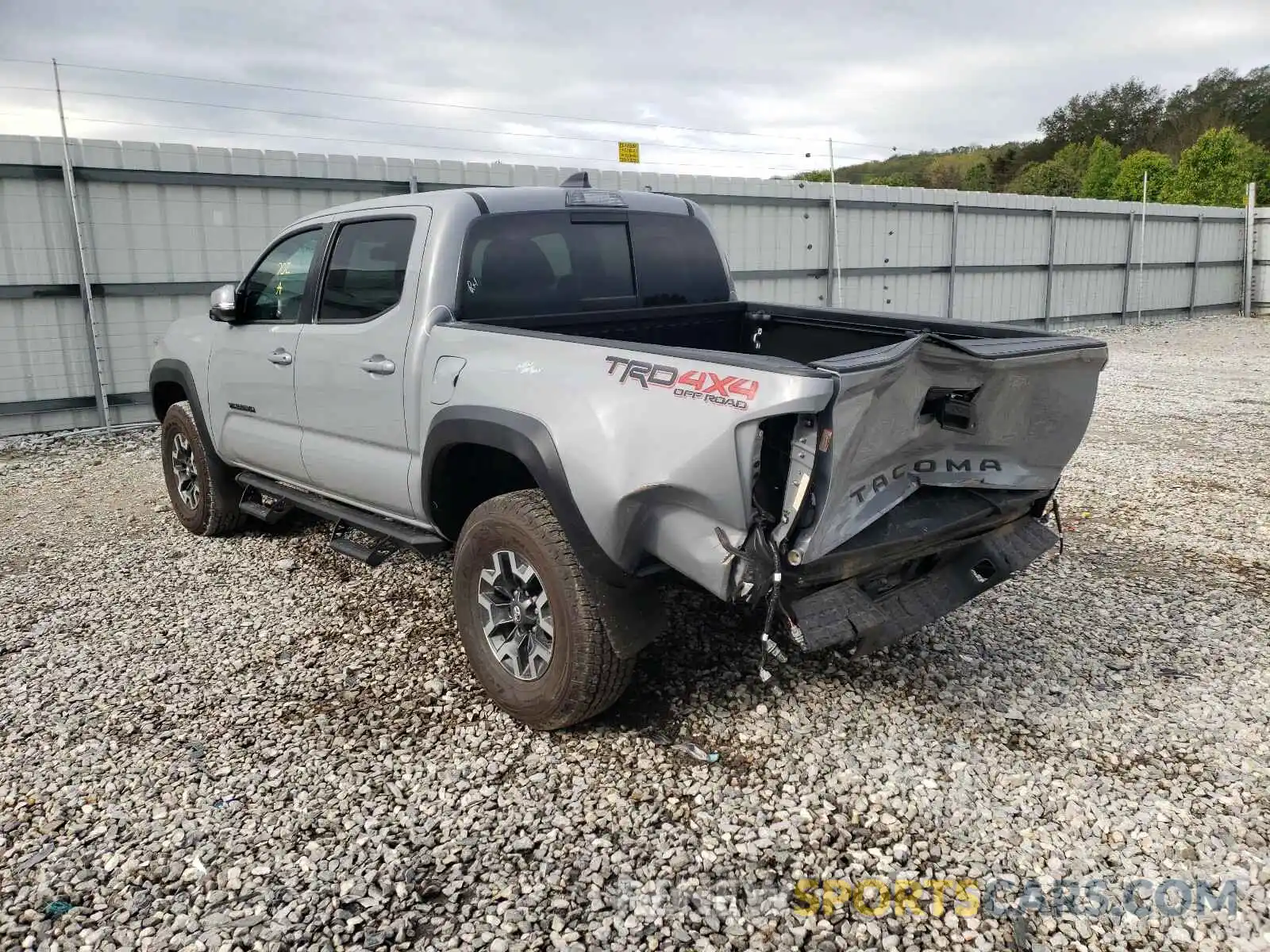 3 Фотография поврежденного автомобиля 5TFCZ5AN1MX265775 TOYOTA TACOMA 2021