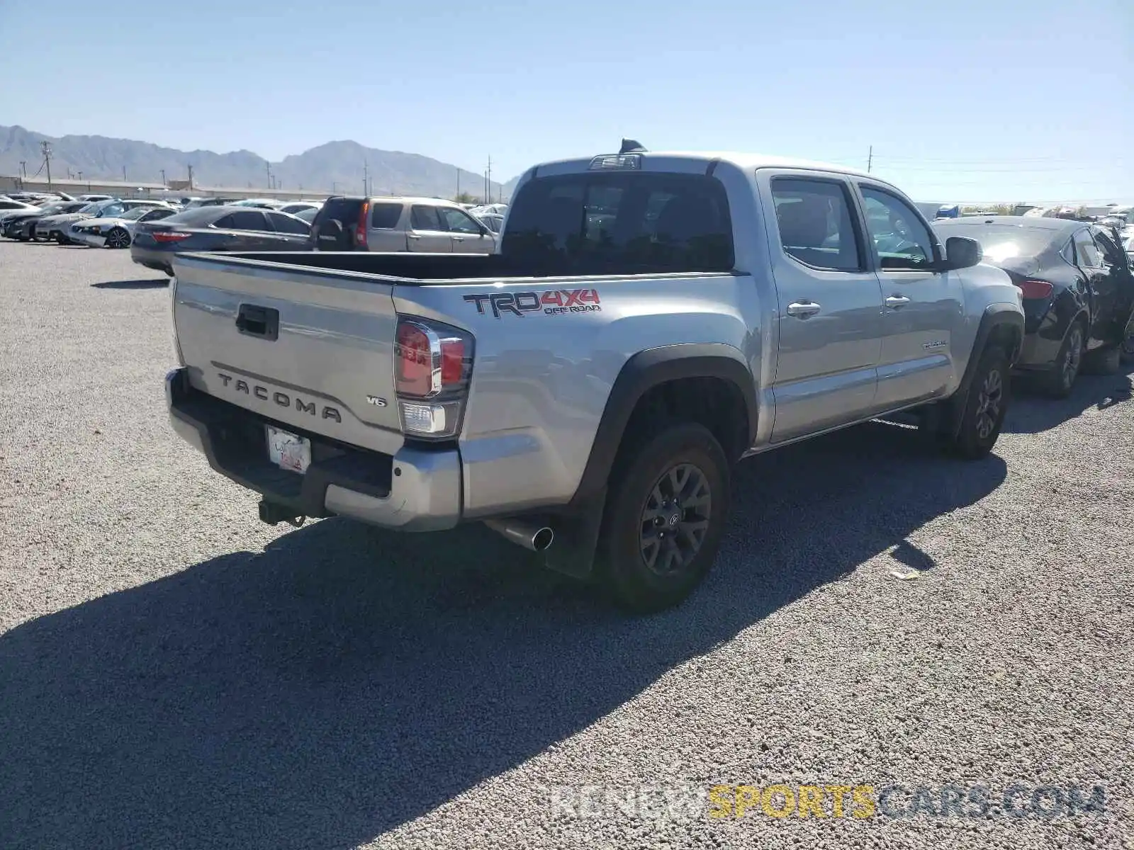 4 Photograph of a damaged car 5TFCZ5AN1MX267171 TOYOTA TACOMA 2021