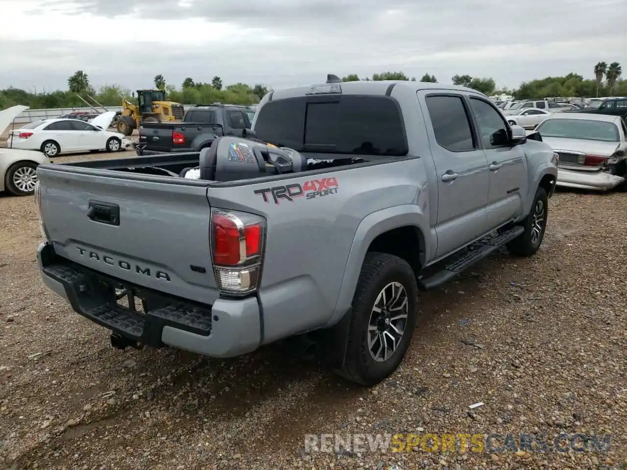 4 Фотография поврежденного автомобиля 5TFCZ5AN1MX268191 TOYOTA TACOMA 2021