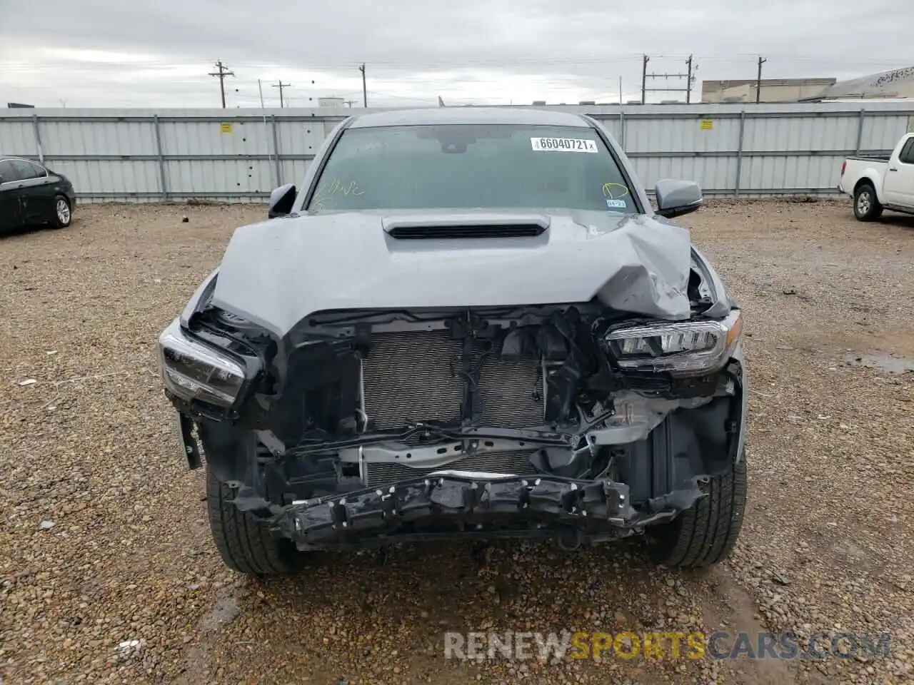 9 Photograph of a damaged car 5TFCZ5AN1MX268191 TOYOTA TACOMA 2021