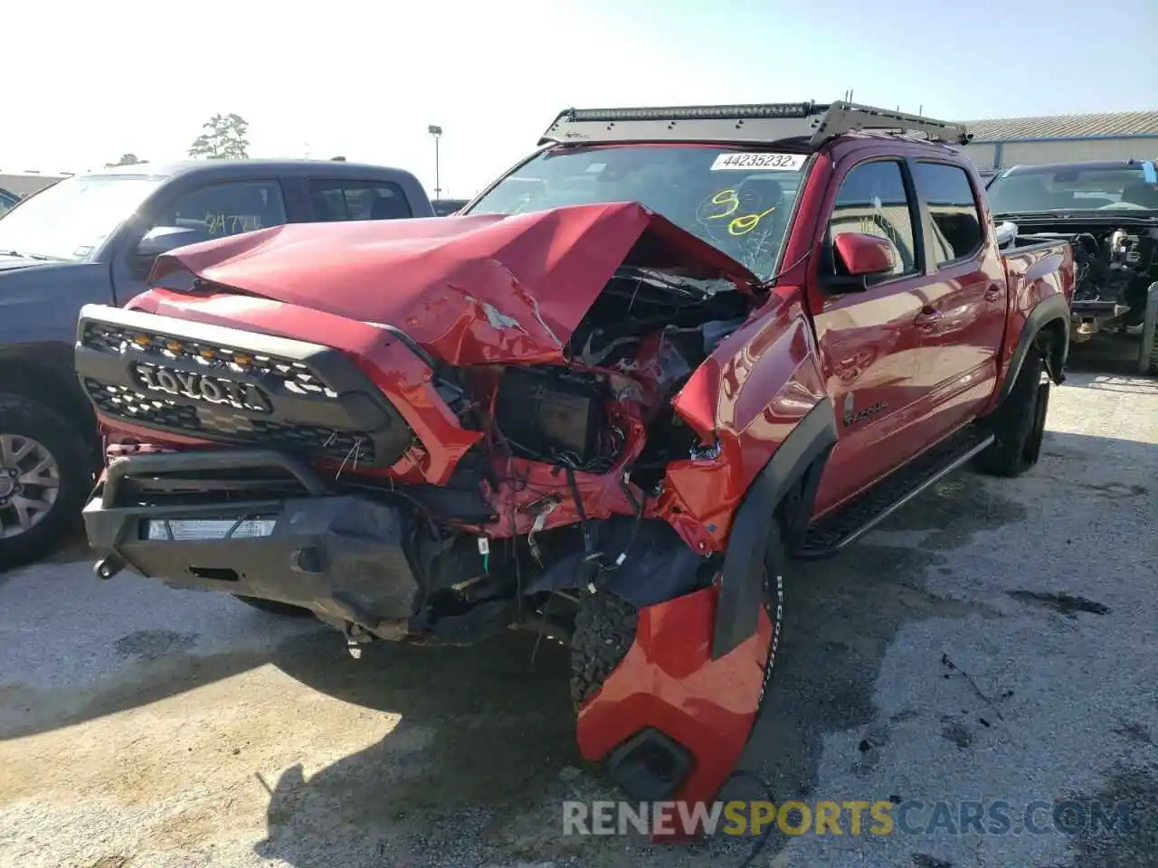 2 Photograph of a damaged car 5TFCZ5AN2MX245504 TOYOTA TACOMA 2021