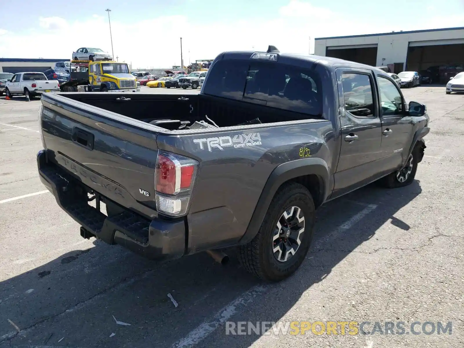 4 Photograph of a damaged car 5TFCZ5AN2MX248287 TOYOTA TACOMA 2021