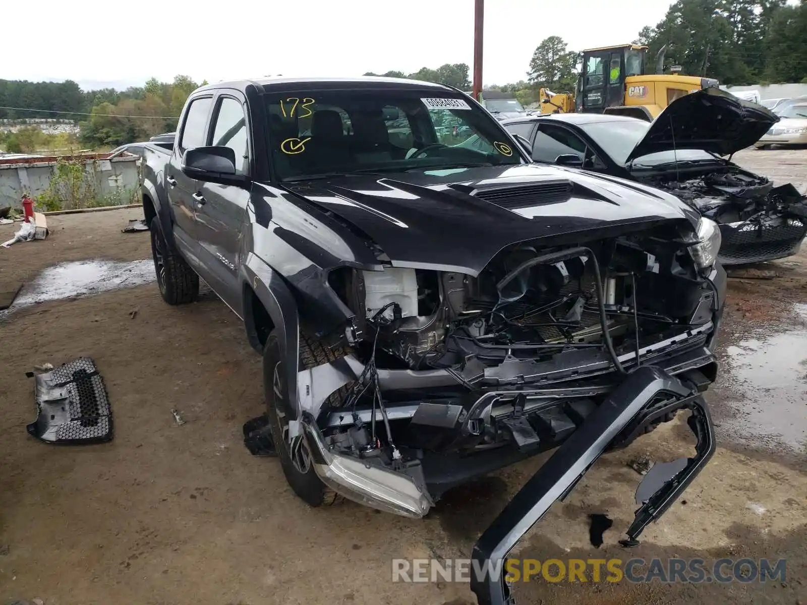 1 Photograph of a damaged car 5TFCZ5AN2MX252503 TOYOTA TACOMA 2021