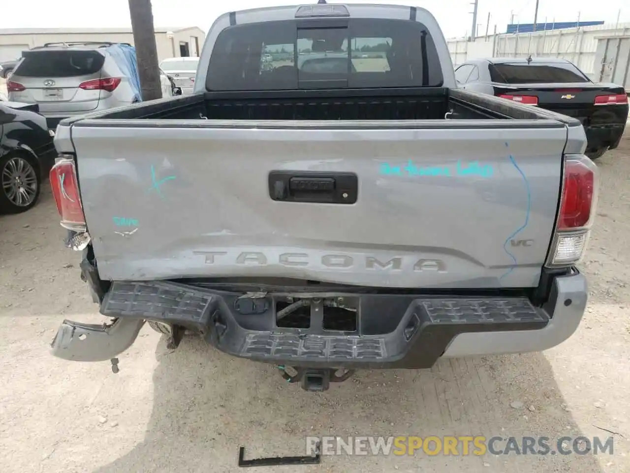 9 Фотография поврежденного автомобиля 5TFCZ5AN2MX252792 TOYOTA TACOMA 2021