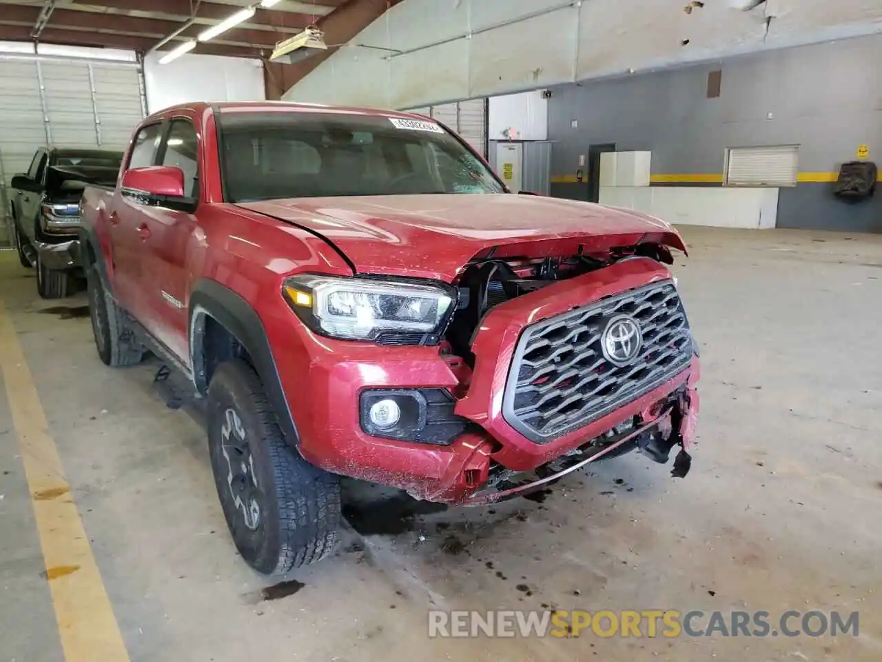 1 Photograph of a damaged car 5TFCZ5AN2MX253005 TOYOTA TACOMA 2021