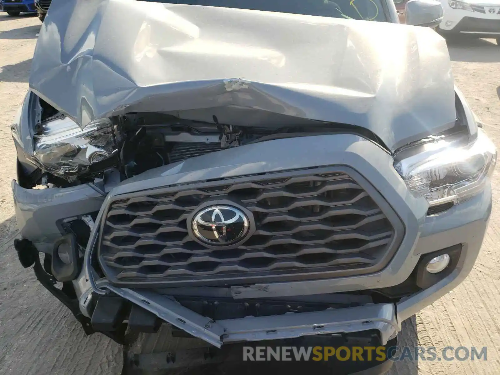 9 Photograph of a damaged car 5TFCZ5AN2MX253232 TOYOTA TACOMA 2021