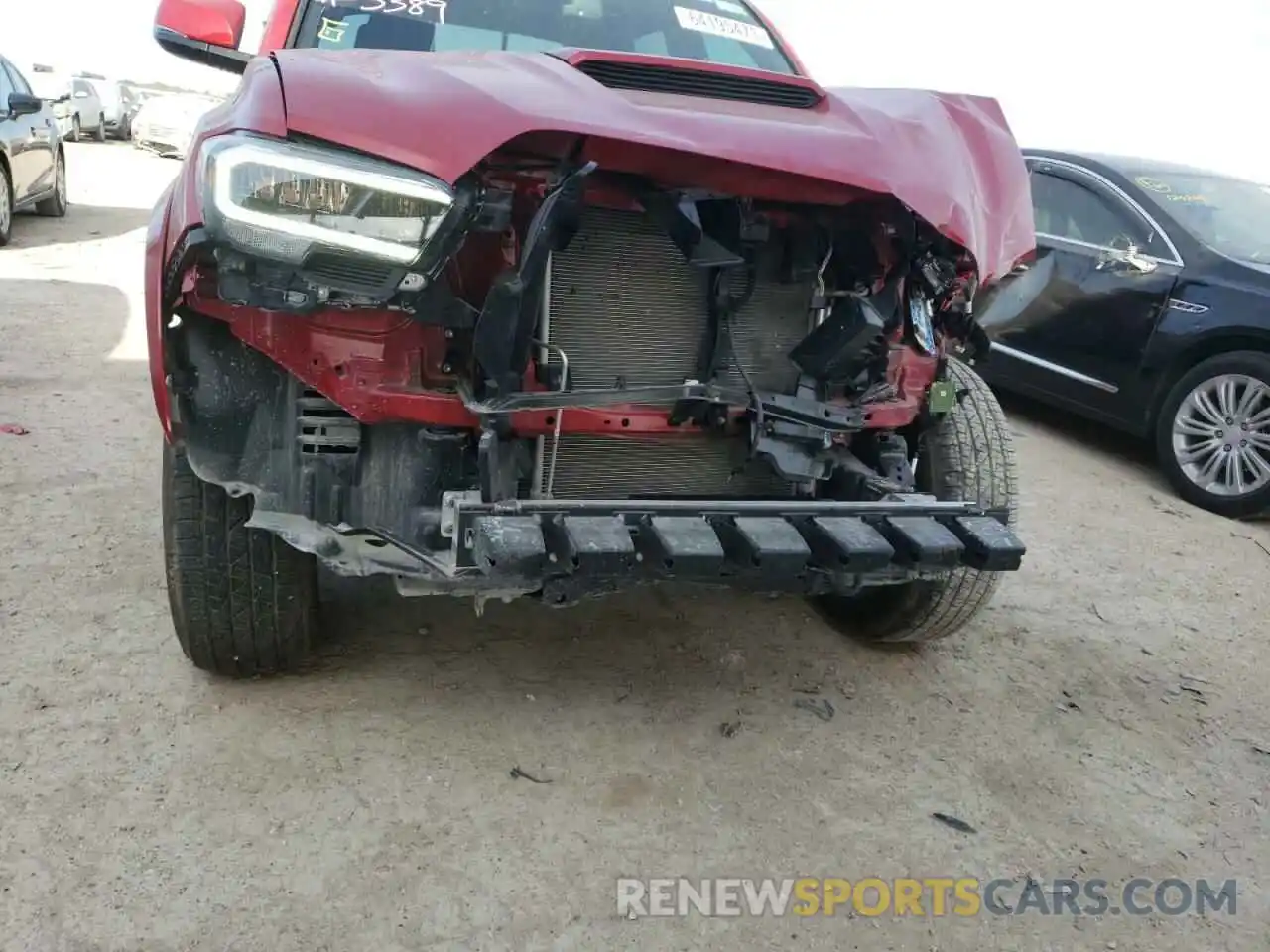 9 Photograph of a damaged car 5TFCZ5AN2MX253389 TOYOTA TACOMA 2021