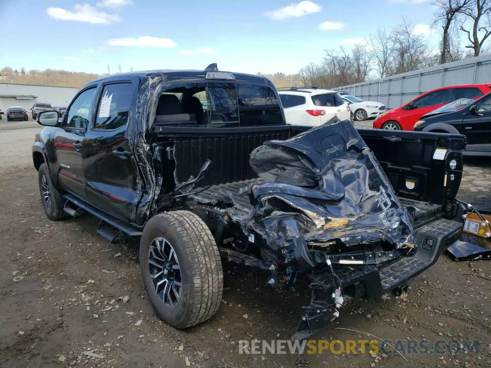 3 Photograph of a damaged car 5TFCZ5AN2MX256289 TOYOTA TACOMA 2021