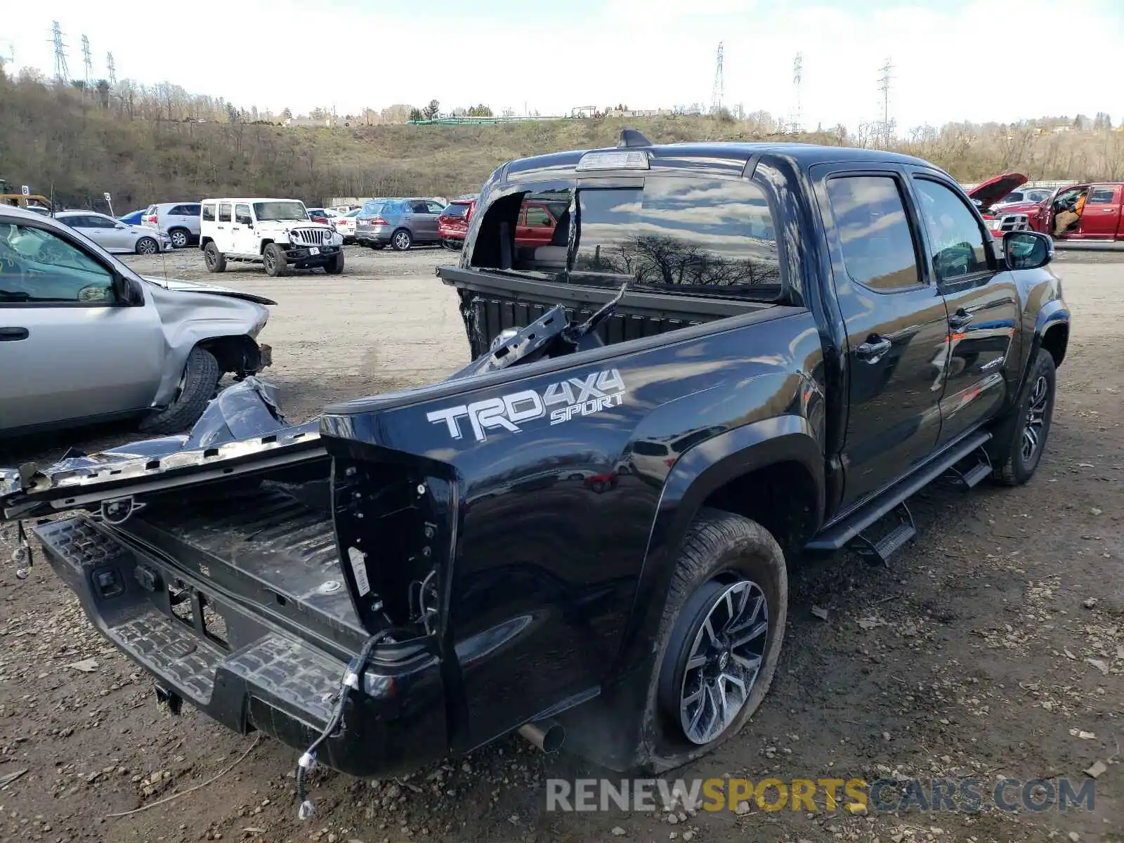 4 Фотография поврежденного автомобиля 5TFCZ5AN2MX256289 TOYOTA TACOMA 2021