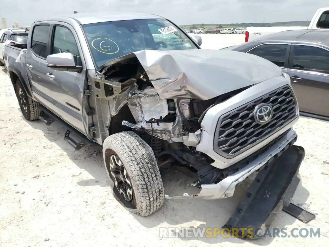 9 Photograph of a damaged car 5TFCZ5AN2MX258303 TOYOTA TACOMA 2021