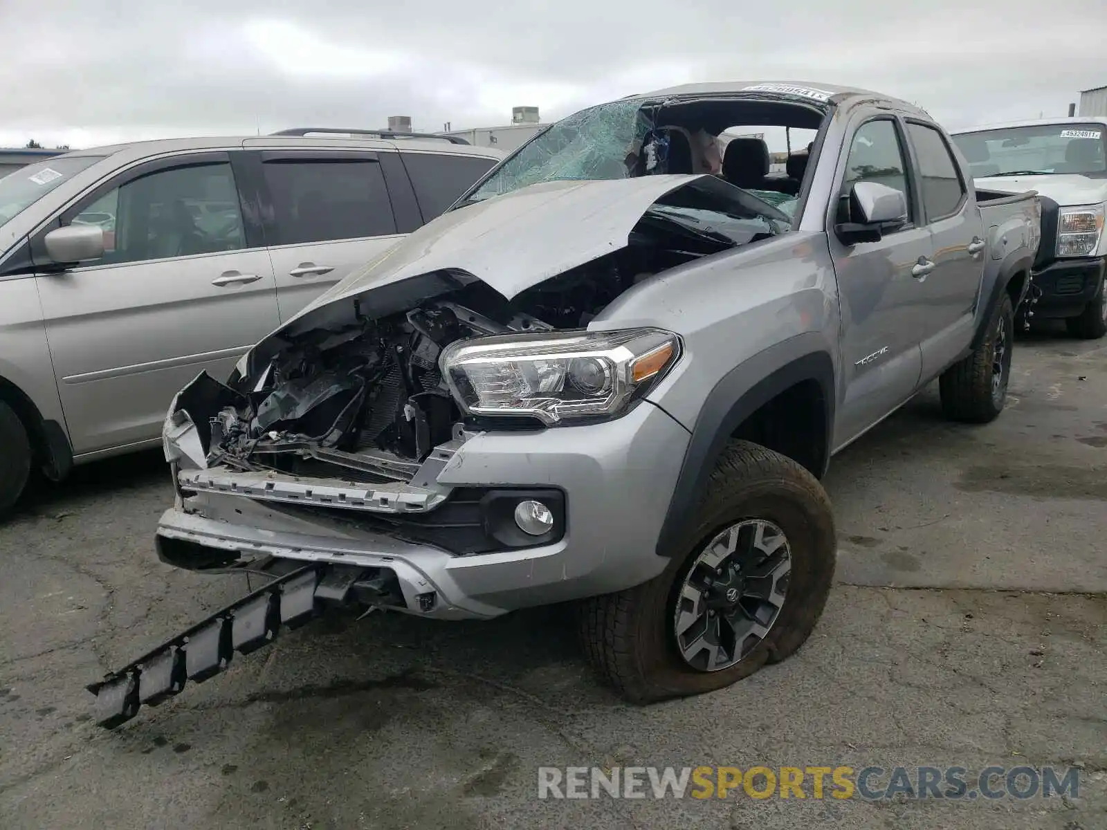 2 Photograph of a damaged car 5TFCZ5AN2MX264876 TOYOTA TACOMA 2021