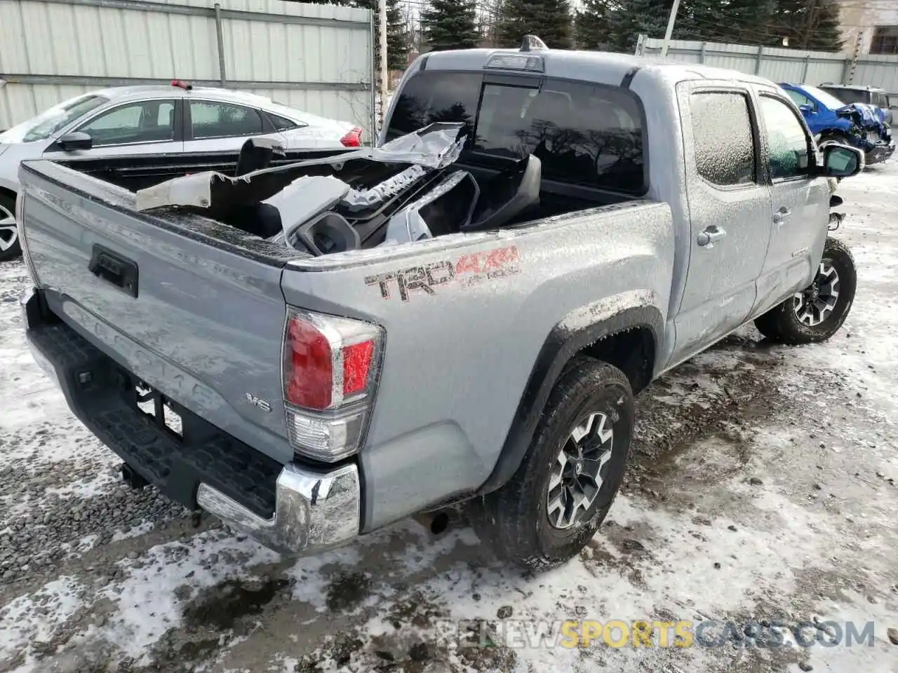 4 Фотография поврежденного автомобиля 5TFCZ5AN2MX267311 TOYOTA TACOMA 2021