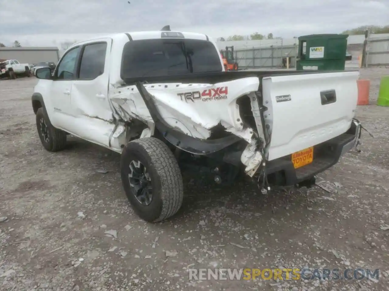 3 Photograph of a damaged car 5TFCZ5AN3MX255216 TOYOTA TACOMA 2021