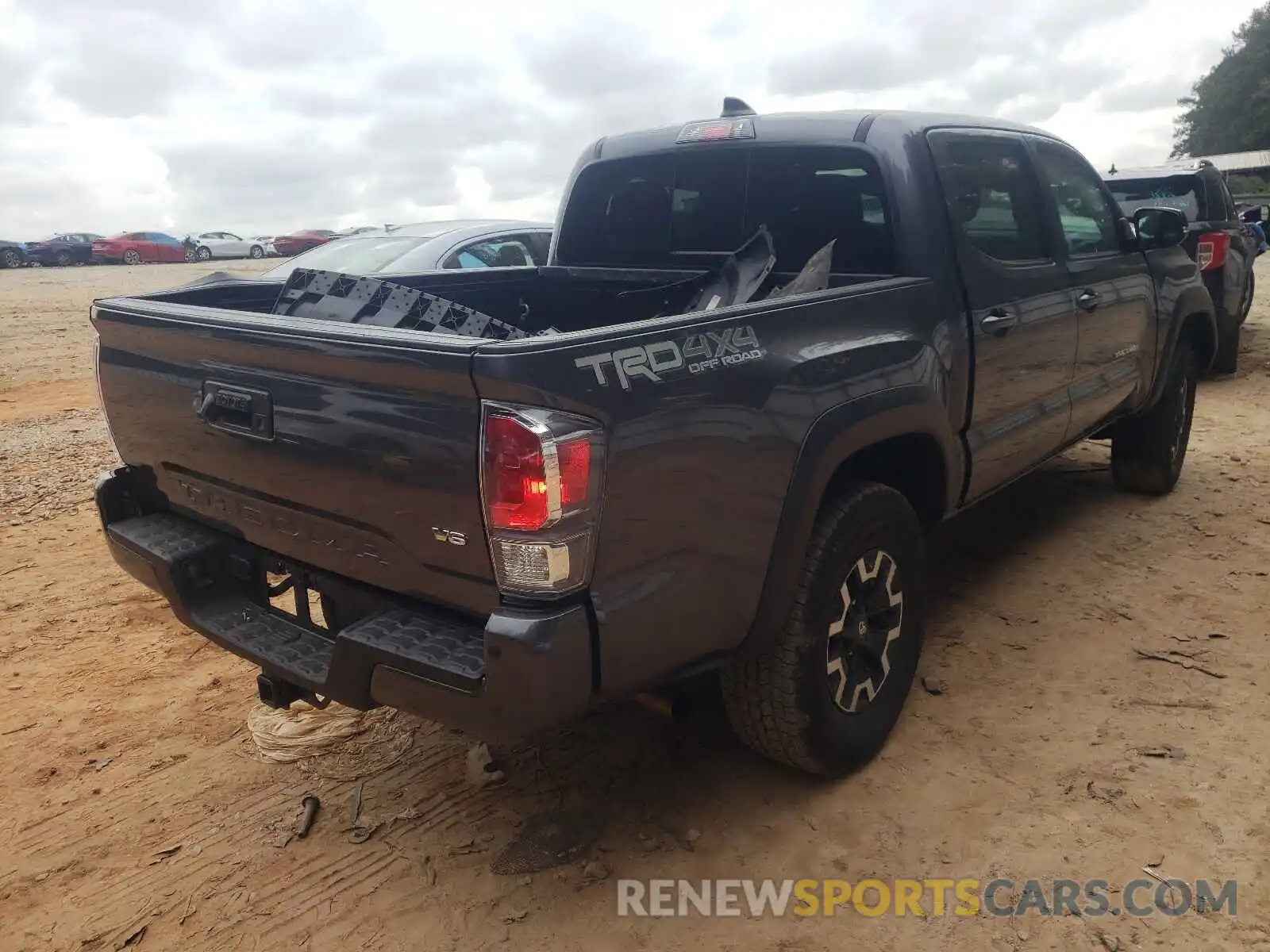 4 Photograph of a damaged car 5TFCZ5AN3MX263686 TOYOTA TACOMA 2021