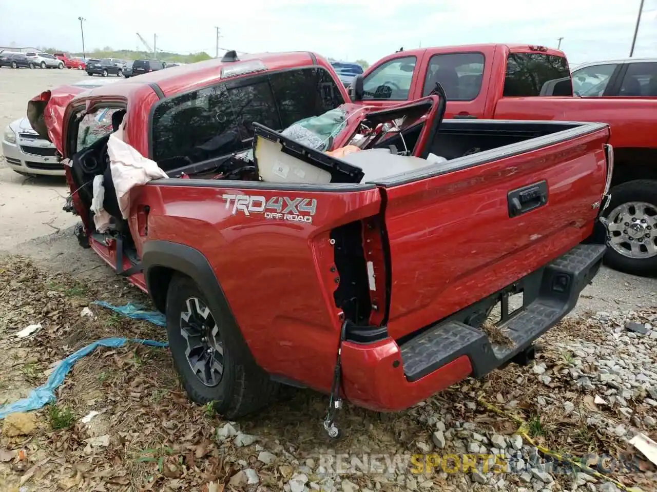 3 Photograph of a damaged car 5TFCZ5AN3MX265101 TOYOTA TACOMA 2021