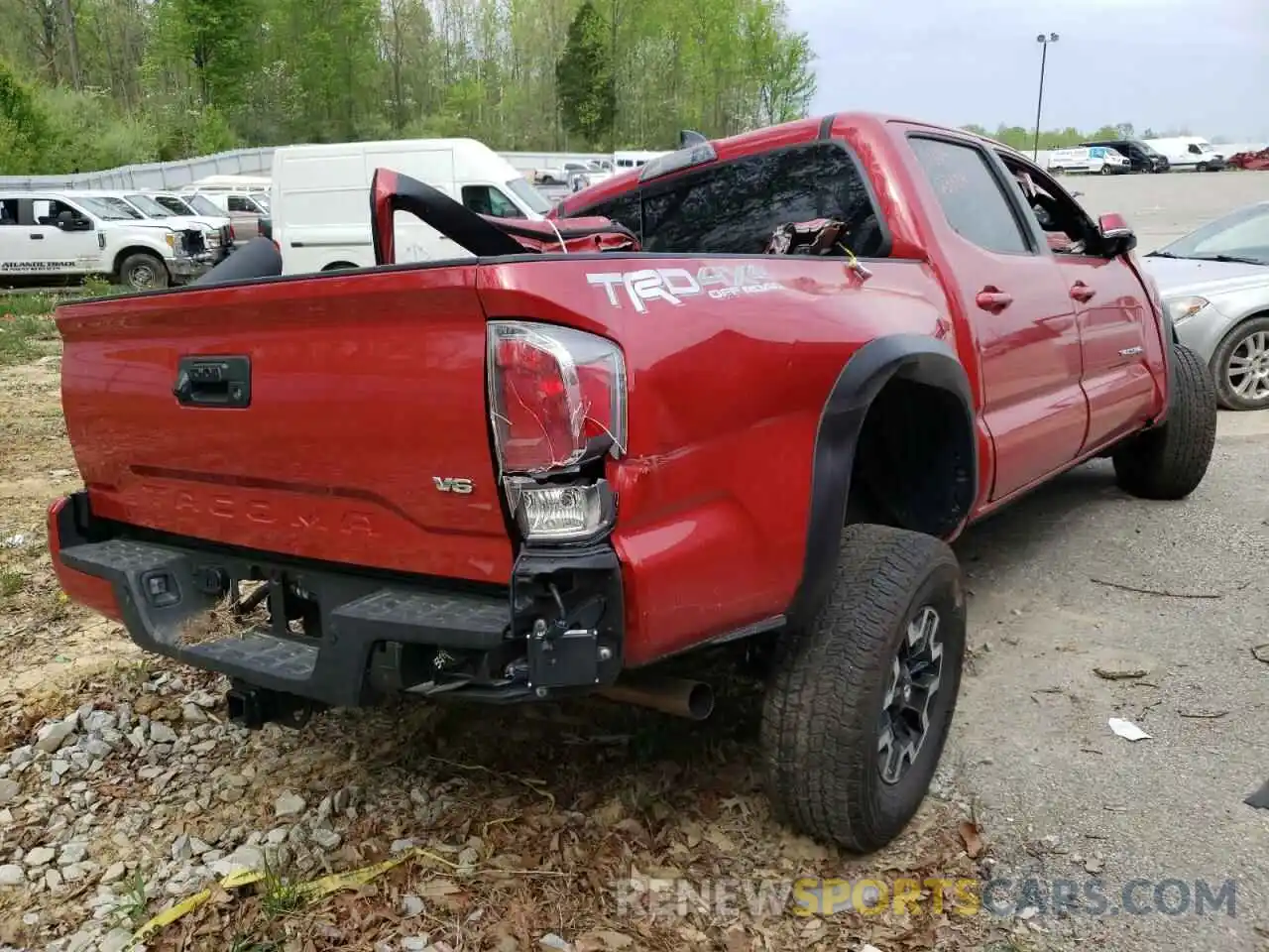 4 Photograph of a damaged car 5TFCZ5AN3MX265101 TOYOTA TACOMA 2021