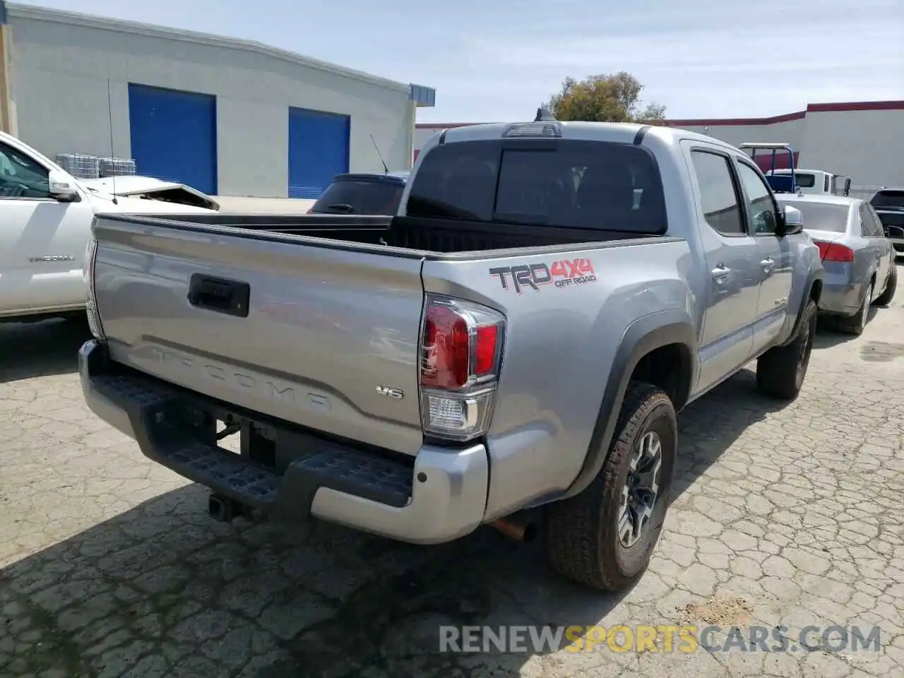 4 Photograph of a damaged car 5TFCZ5AN3MX268306 TOYOTA TACOMA 2021