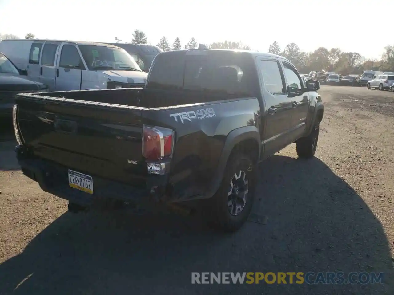 4 Photograph of a damaged car 5TFCZ5AN4MX246413 TOYOTA TACOMA 2021