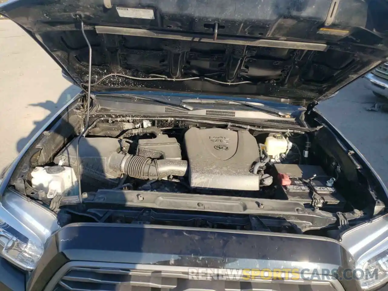 7 Photograph of a damaged car 5TFCZ5AN4MX246413 TOYOTA TACOMA 2021