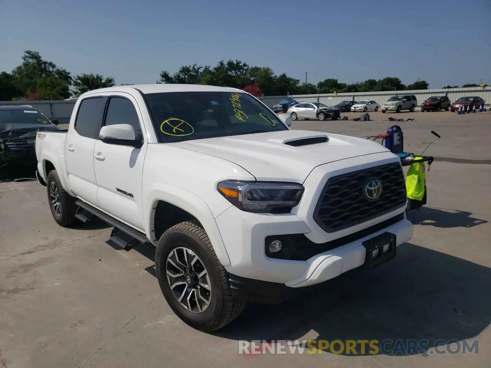 1 Photograph of a damaged car 5TFCZ5AN4MX265284 TOYOTA TACOMA 2021