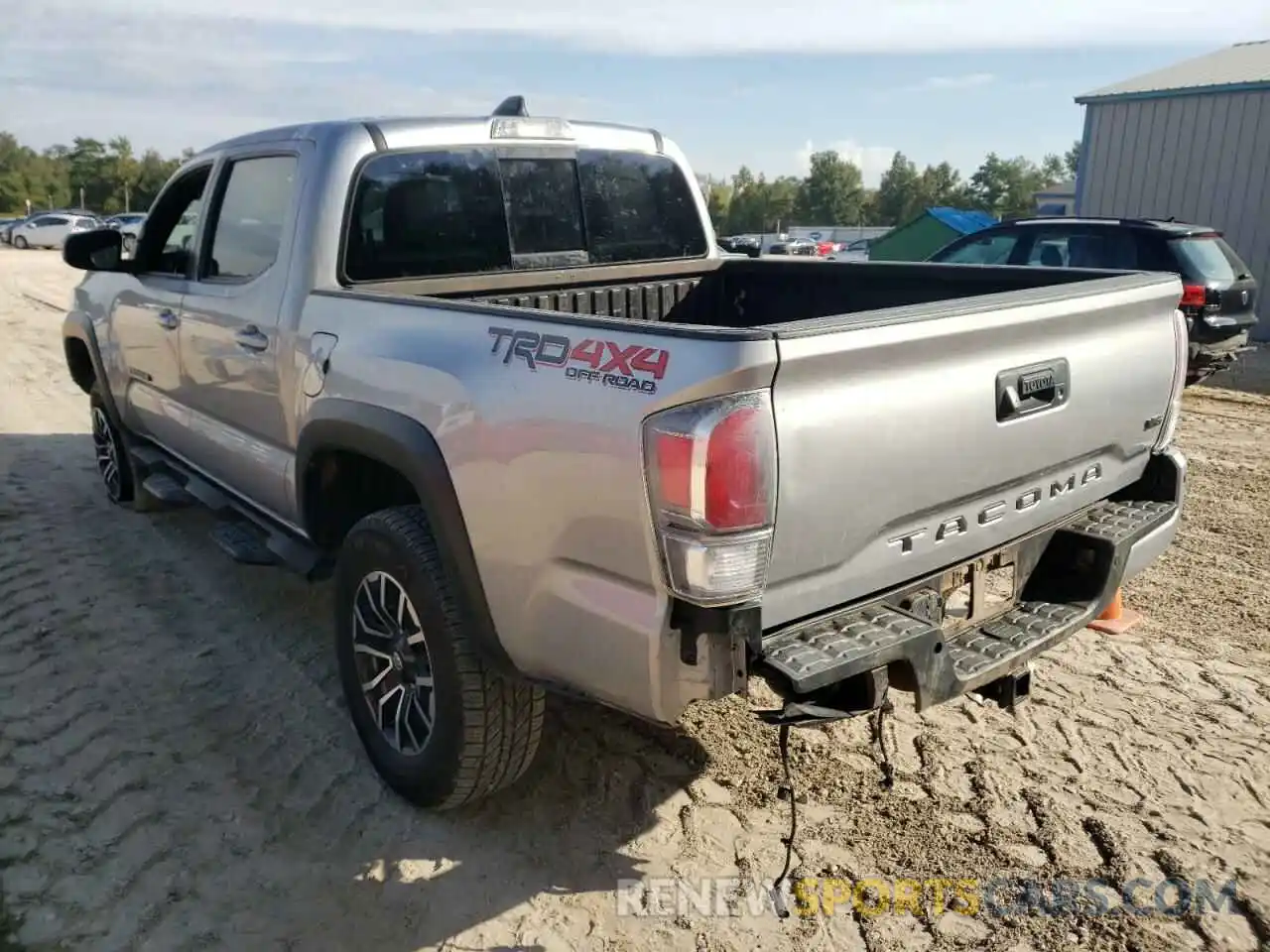 3 Photograph of a damaged car 5TFCZ5AN4MX273014 TOYOTA TACOMA 2021