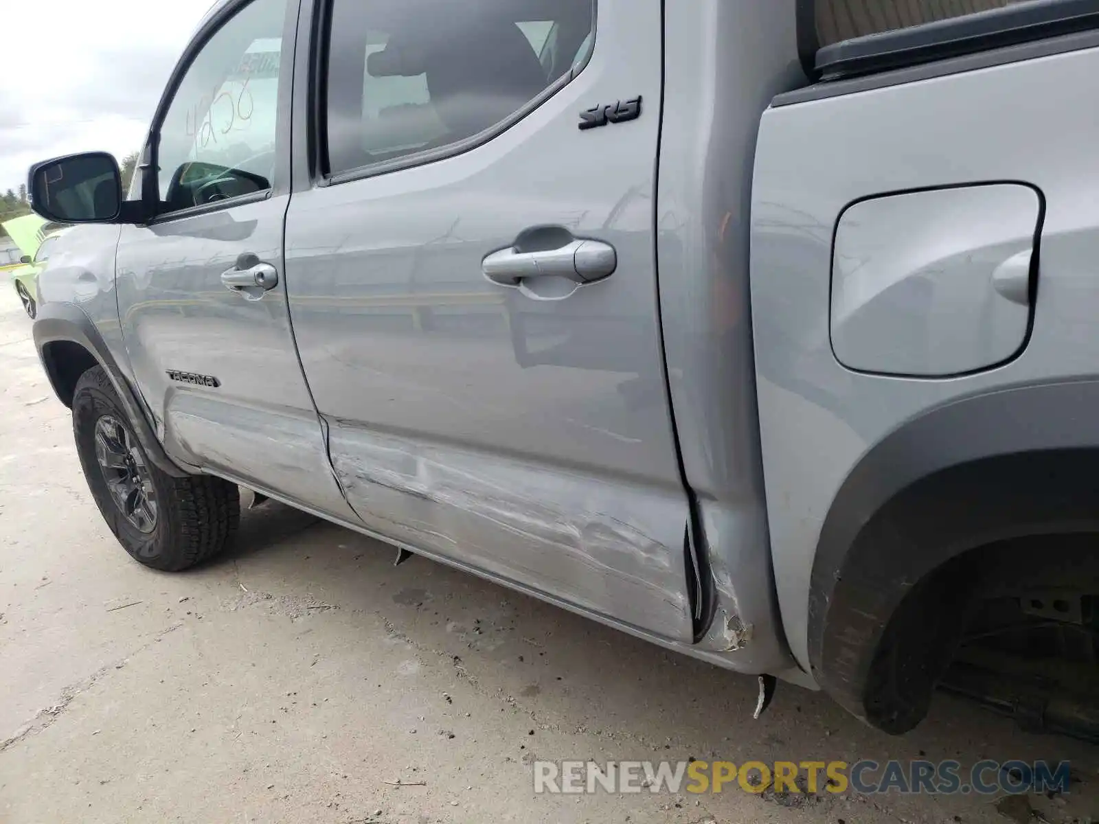 9 Photograph of a damaged car 5TFCZ5AN4MX278732 TOYOTA TACOMA 2021