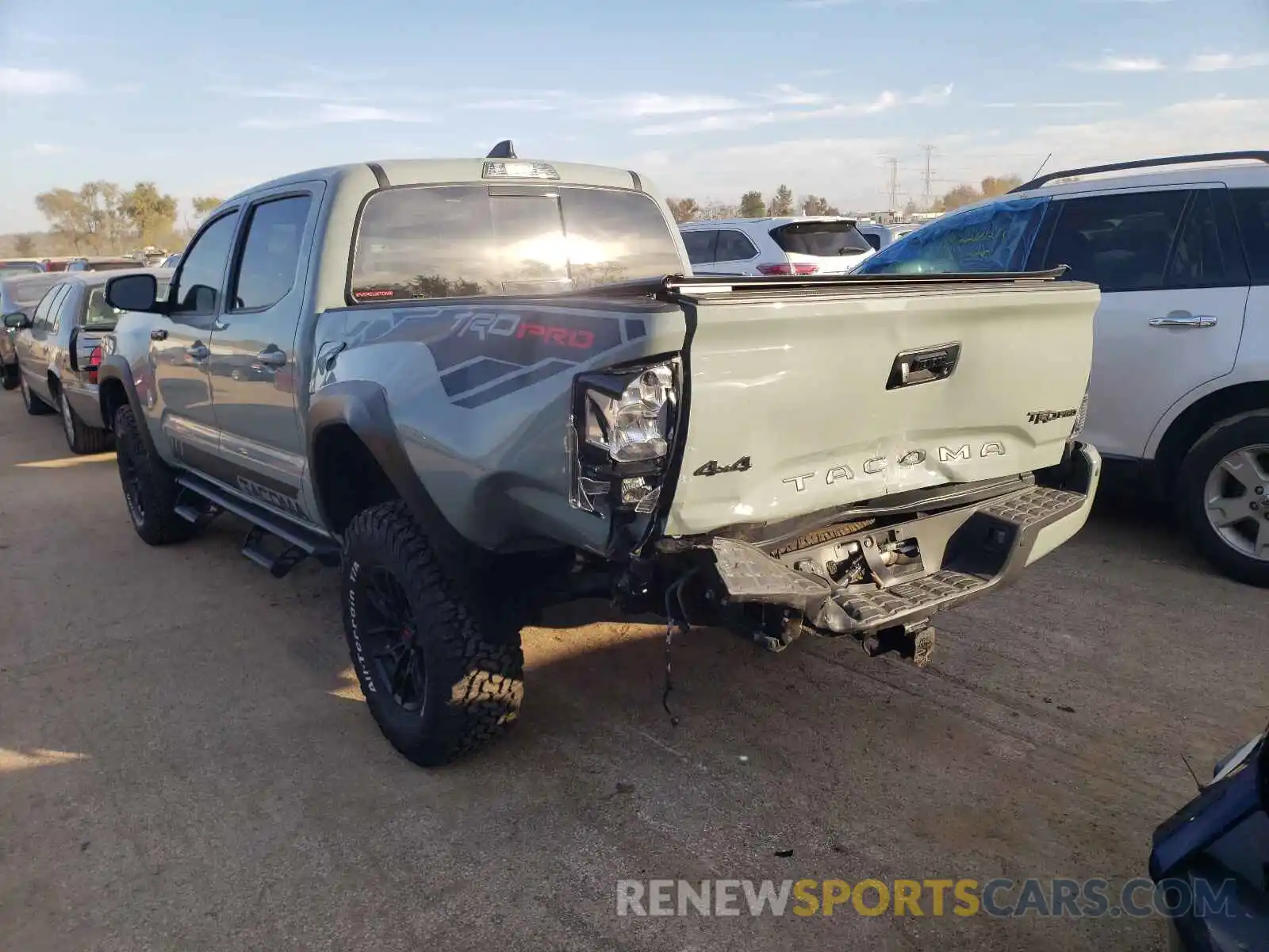 3 Photograph of a damaged car 5TFCZ5AN5MX248543 TOYOTA TACOMA 2021