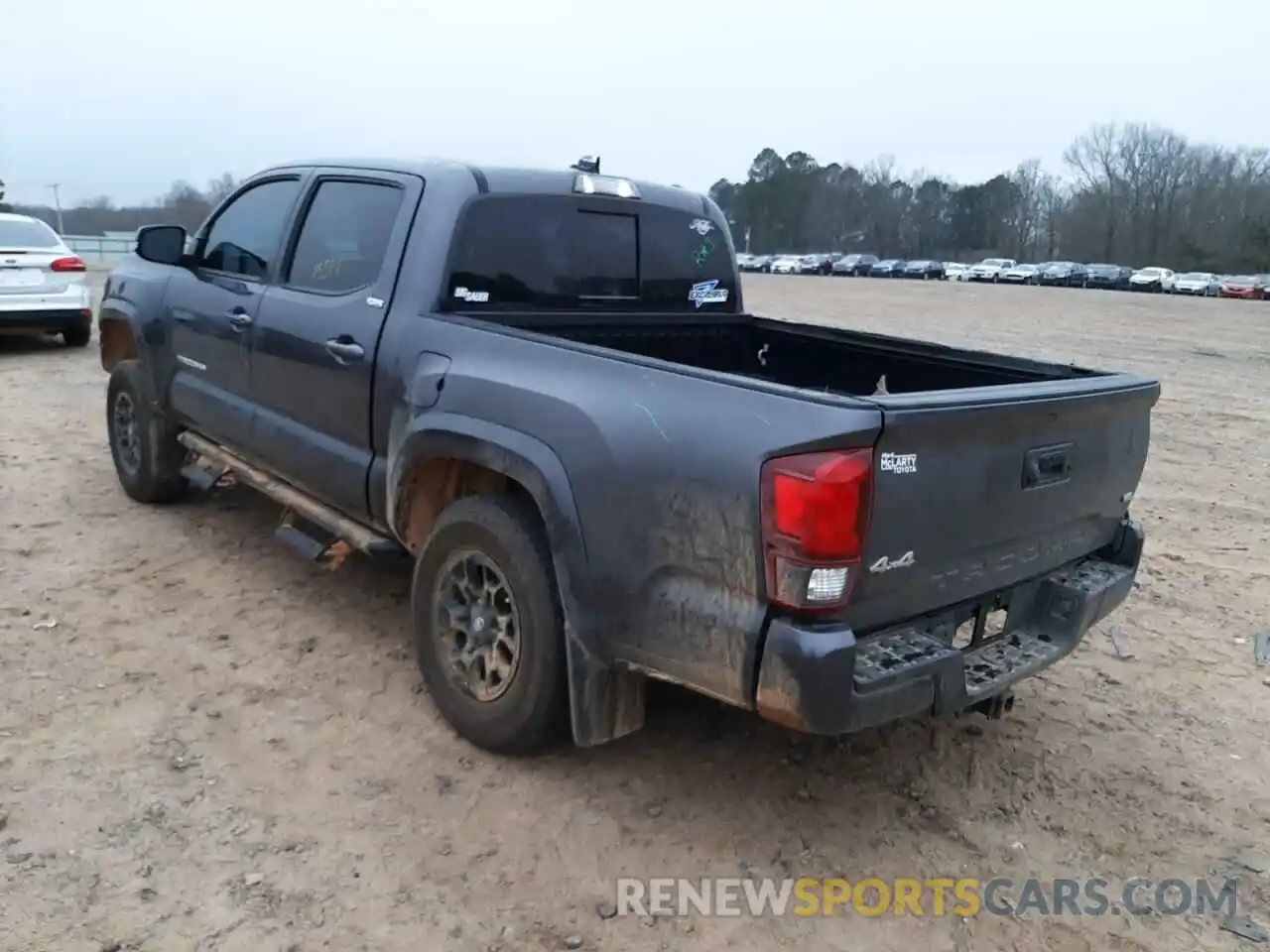 3 Photograph of a damaged car 5TFCZ5AN5MX250003 TOYOTA TACOMA 2021