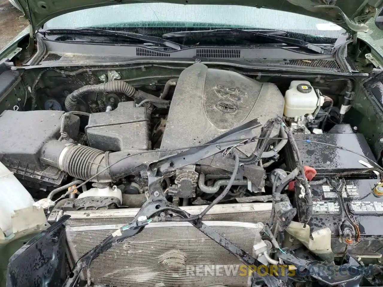 11 Photograph of a damaged car 5TFCZ5AN5MX252060 TOYOTA TACOMA 2021