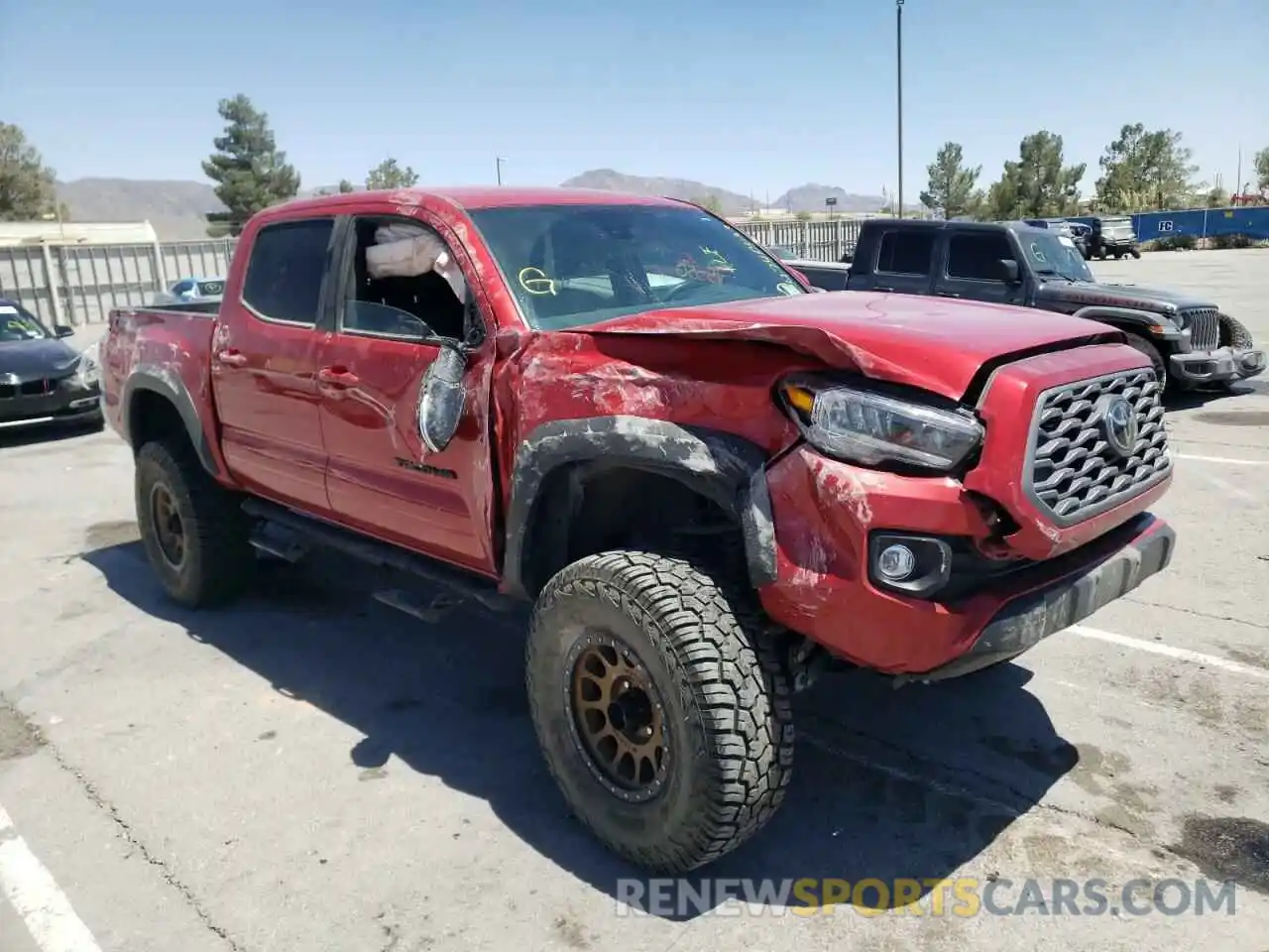 1 Photograph of a damaged car 5TFCZ5AN5MX255346 TOYOTA TACOMA 2021