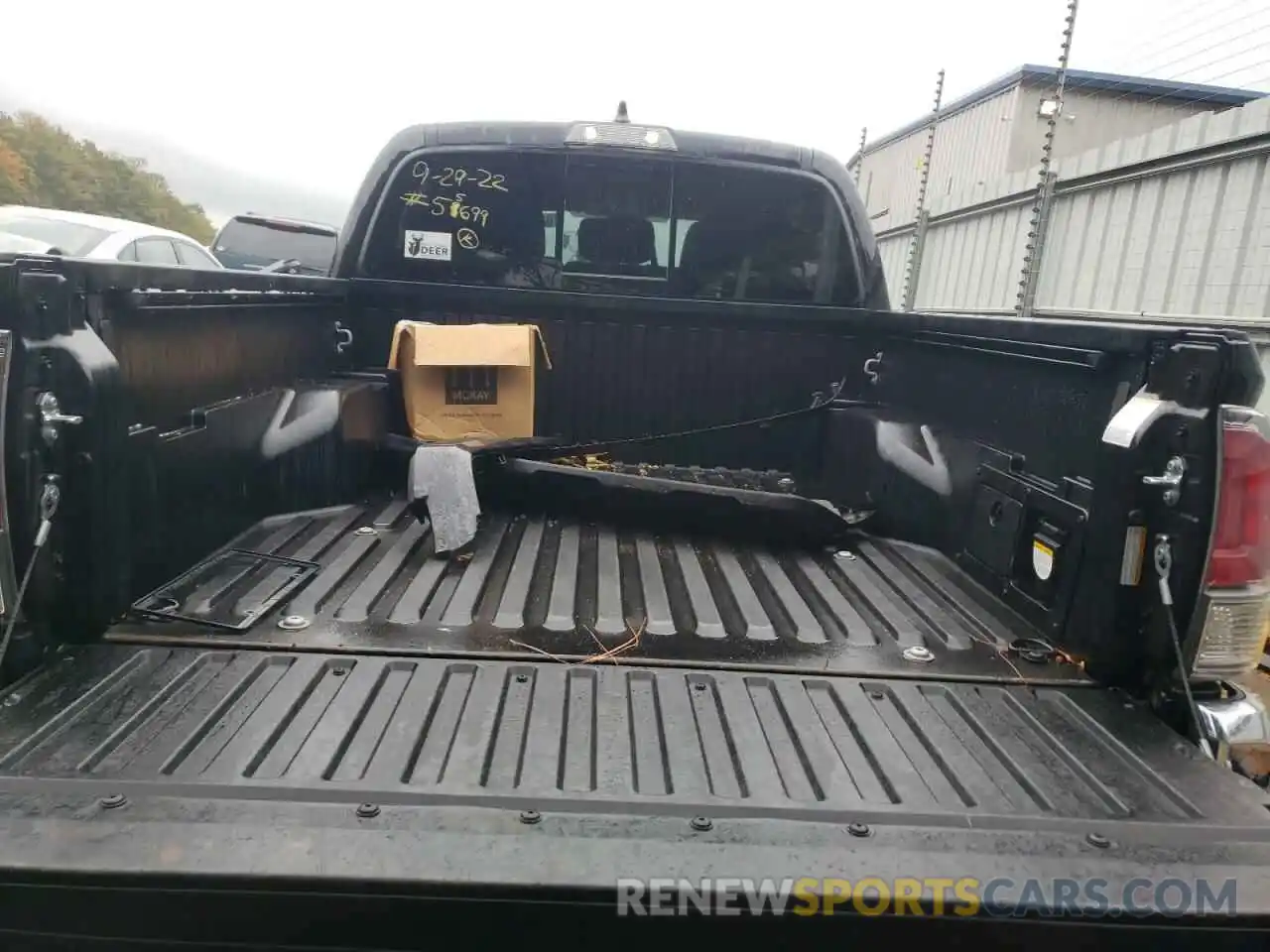 9 Photograph of a damaged car 5TFCZ5AN5MX255699 TOYOTA TACOMA 2021