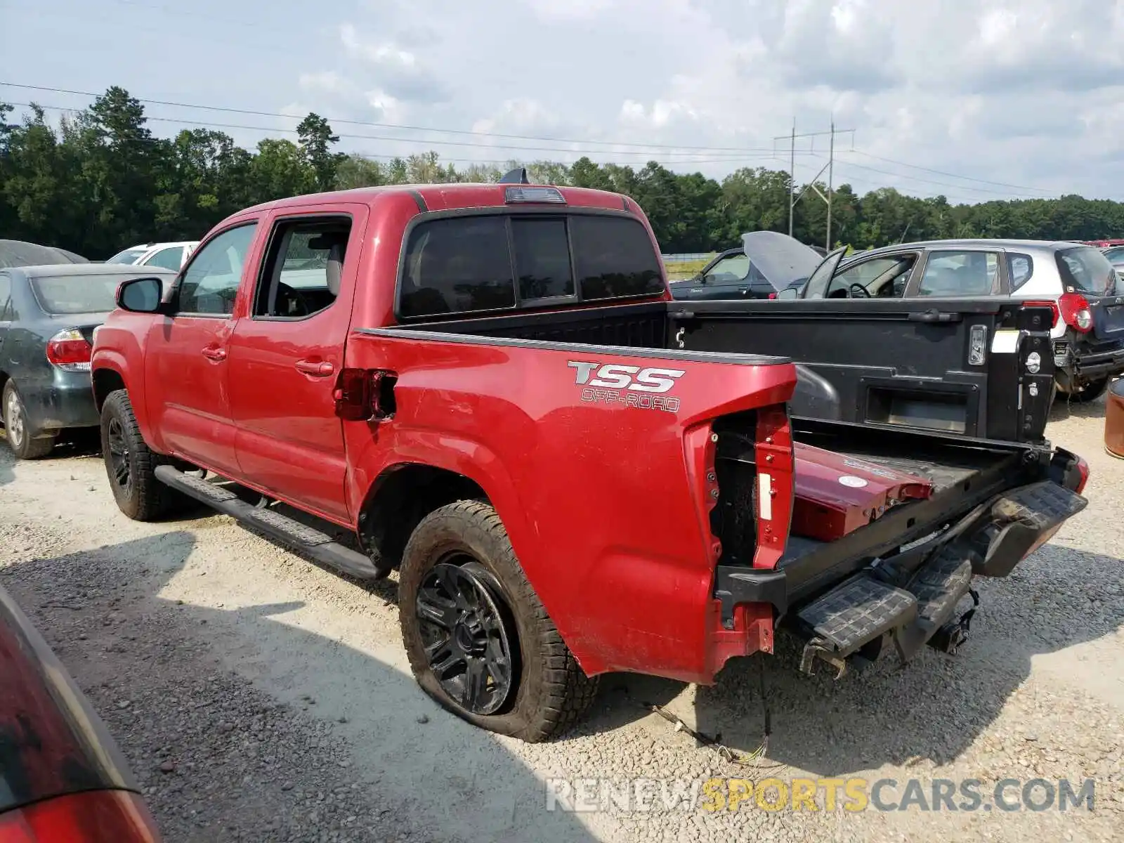 3 Photograph of a damaged car 5TFCZ5AN5MX255914 TOYOTA TACOMA 2021