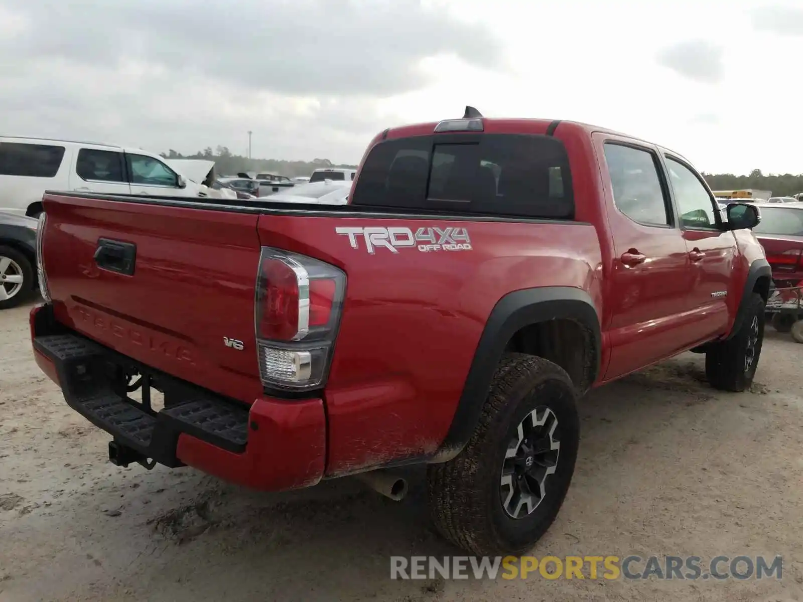 4 Photograph of a damaged car 5TFCZ5AN5MX263575 TOYOTA TACOMA 2021