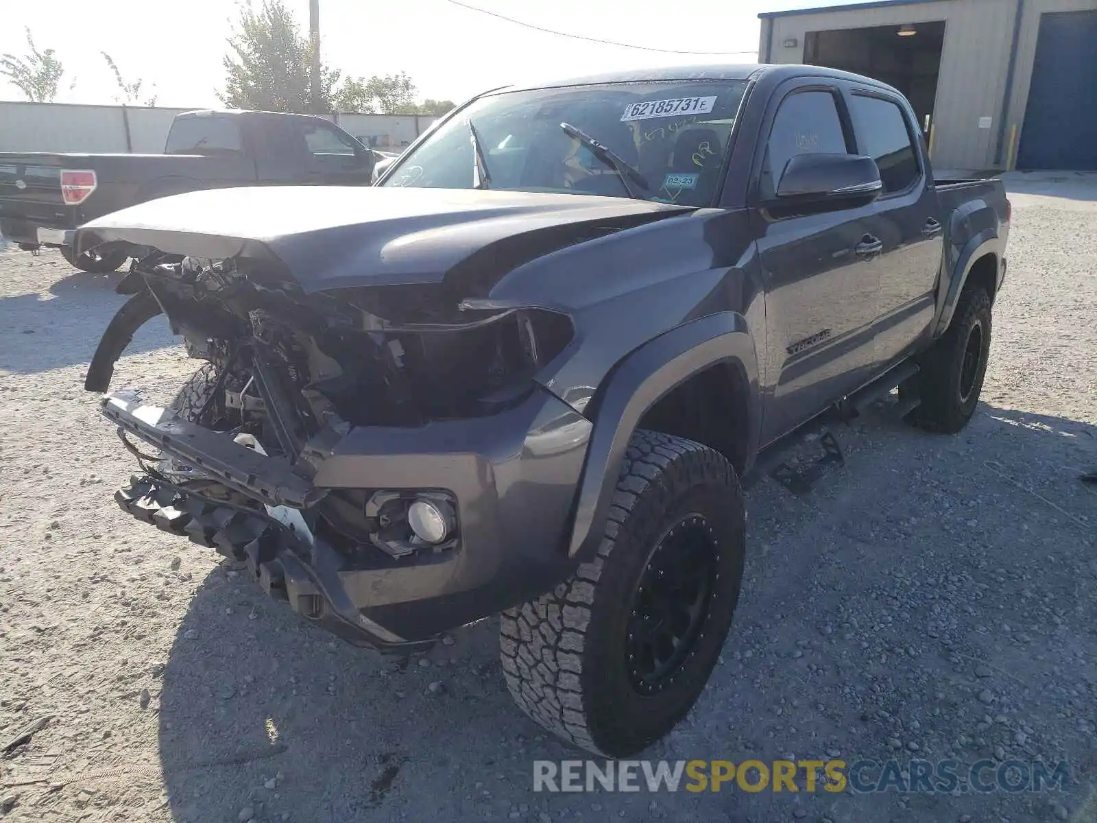 2 Фотография поврежденного автомобиля 5TFCZ5AN5MX267433 TOYOTA TACOMA 2021