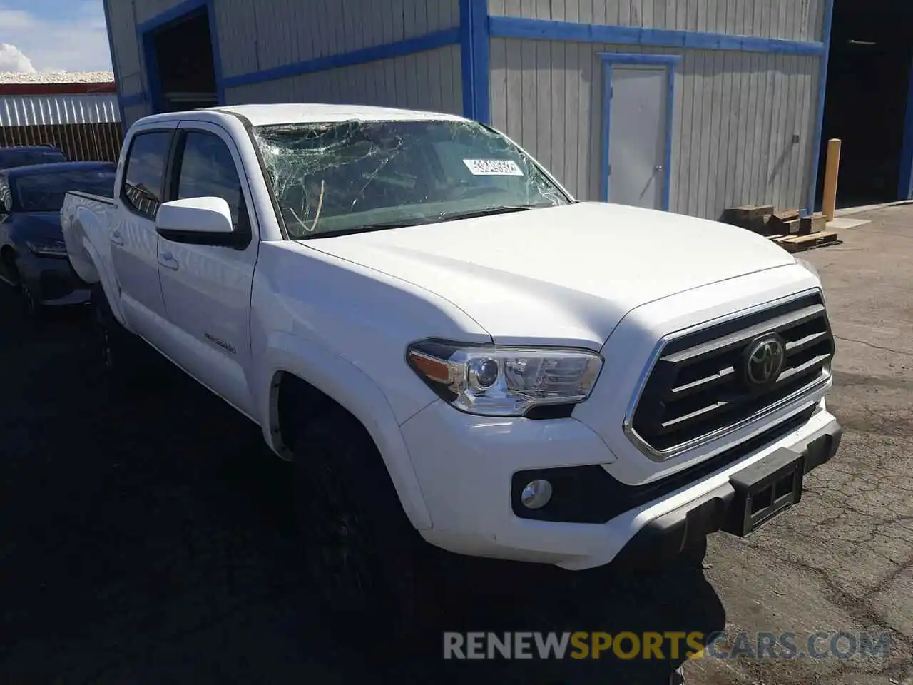 1 Фотография поврежденного автомобиля 5TFCZ5AN5MX268467 TOYOTA TACOMA 2021