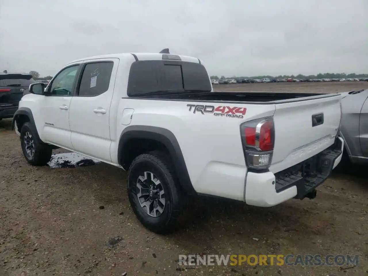 3 Photograph of a damaged car 5TFCZ5AN5MX268680 TOYOTA TACOMA 2021