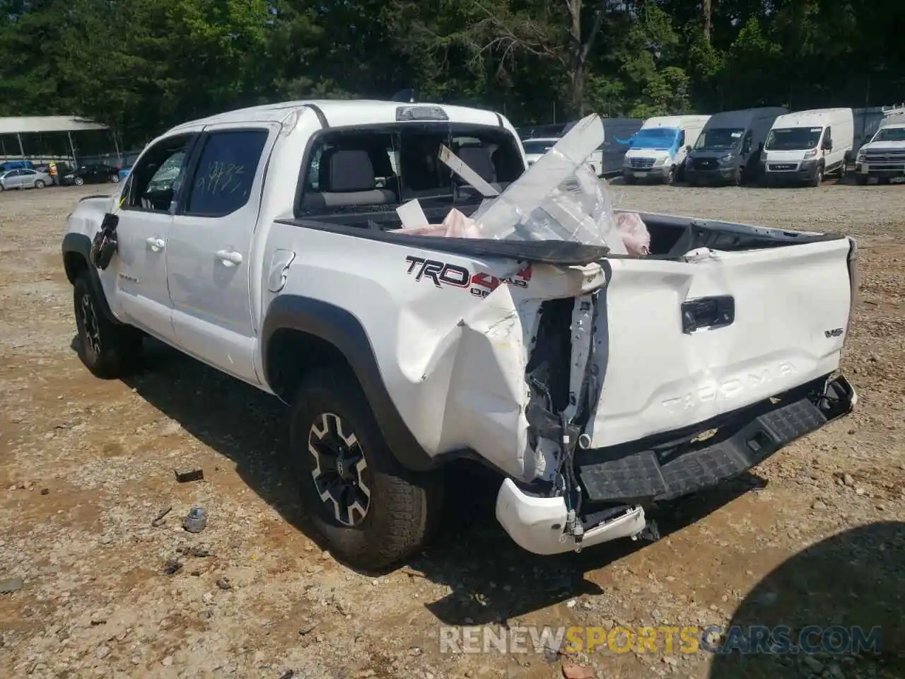 3 Photograph of a damaged car 5TFCZ5AN5MX272938 TOYOTA TACOMA 2021