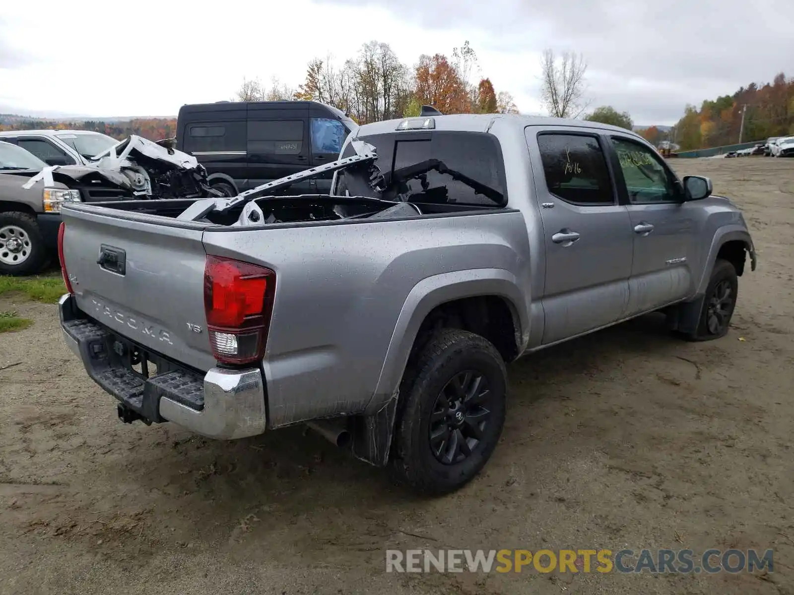 4 Photograph of a damaged car 5TFCZ5AN5MX281347 TOYOTA TACOMA 2021