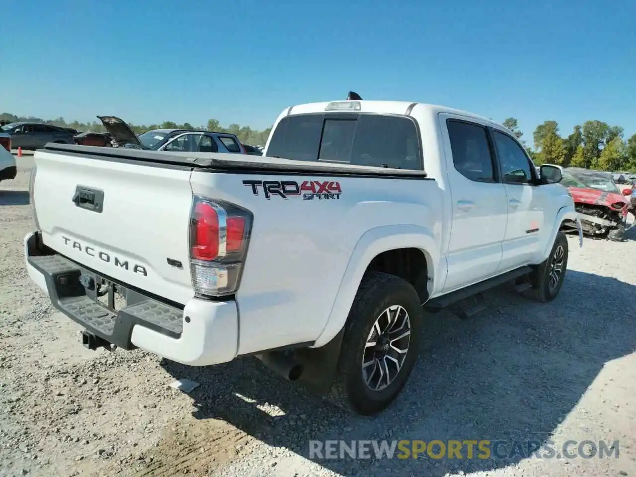 4 Photograph of a damaged car 5TFCZ5AN6MX248017 TOYOTA TACOMA 2021