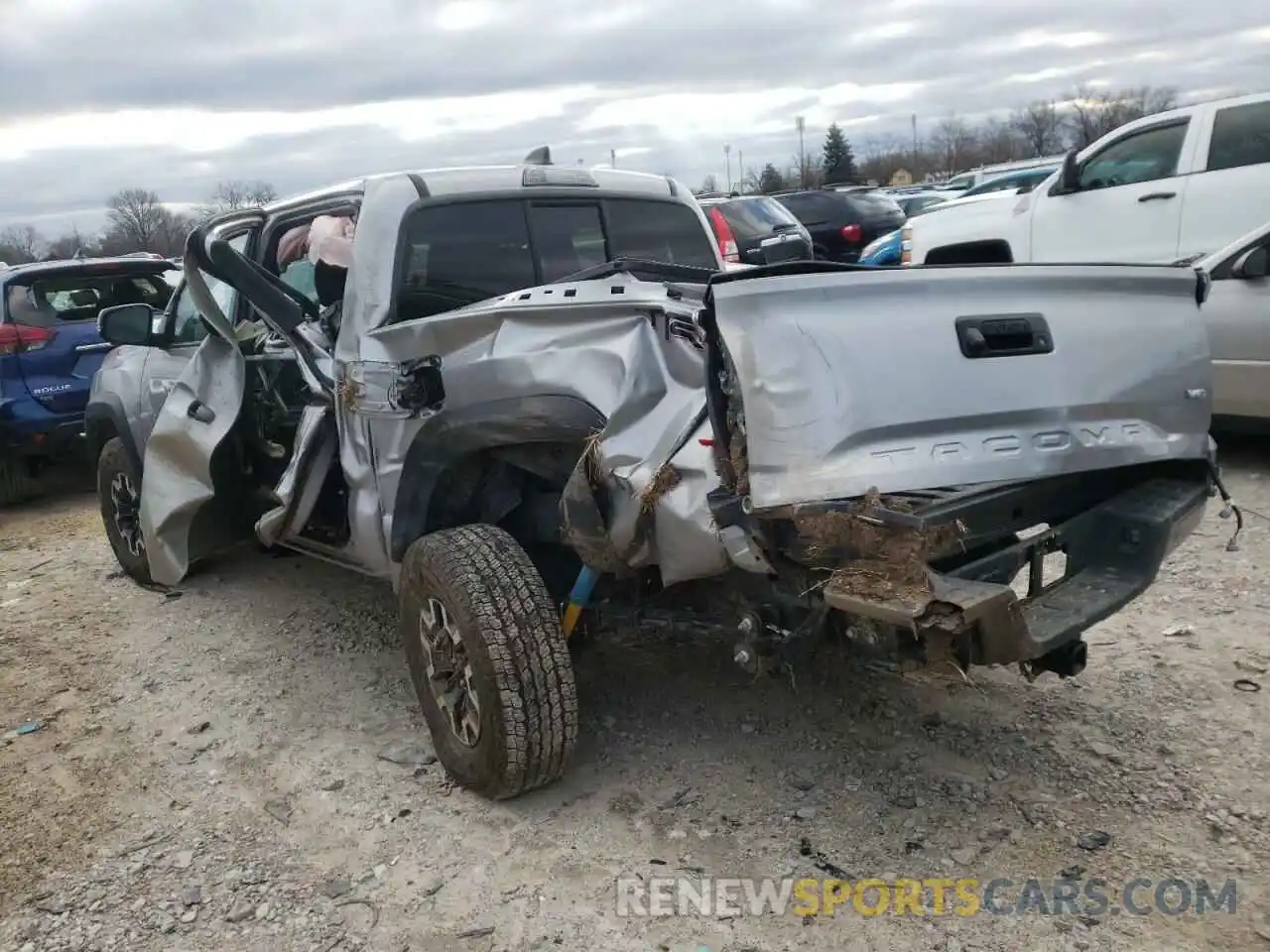 3 Photograph of a damaged car 5TFCZ5AN6MX258935 TOYOTA TACOMA 2021