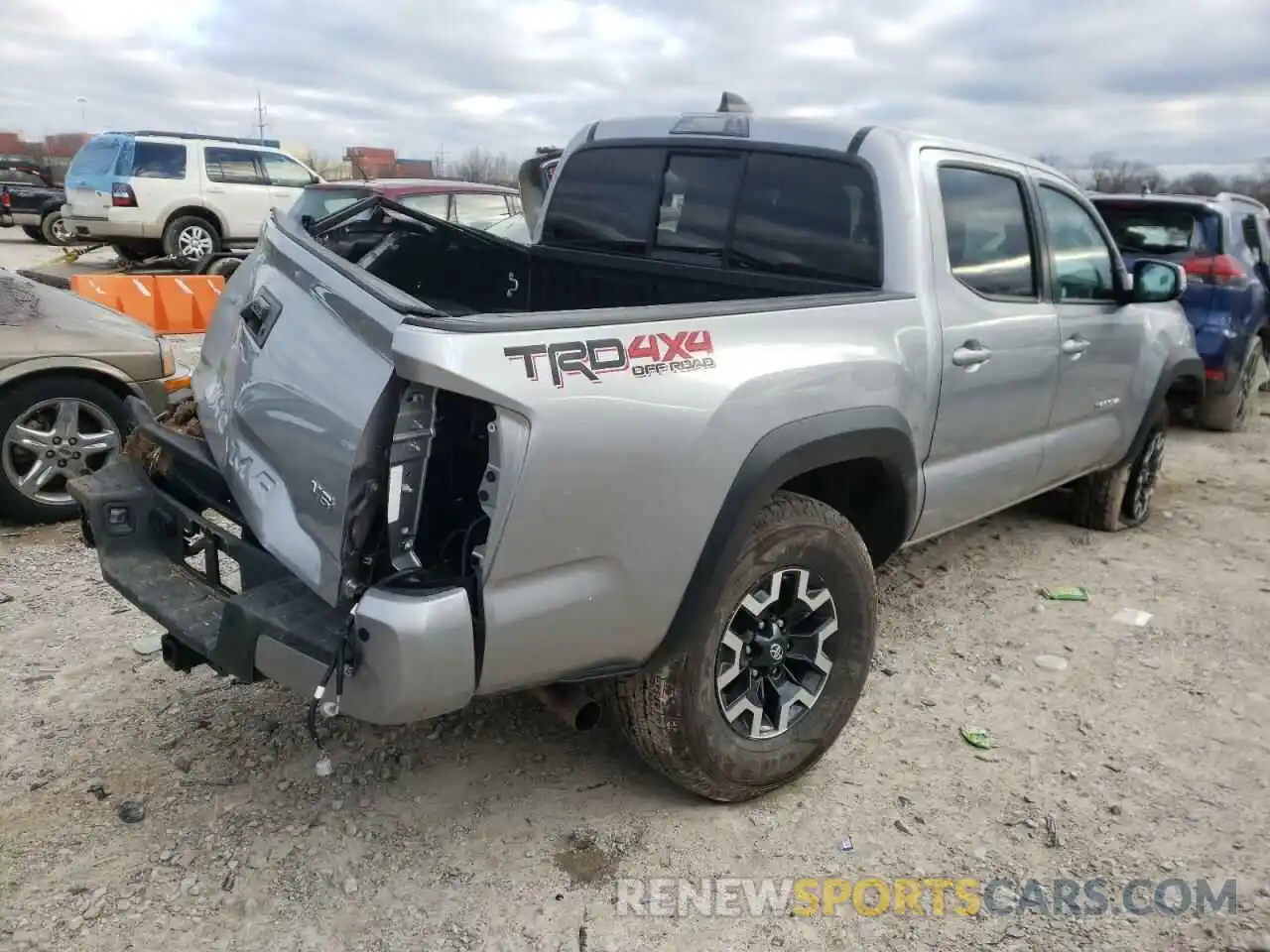 4 Фотография поврежденного автомобиля 5TFCZ5AN6MX258935 TOYOTA TACOMA 2021