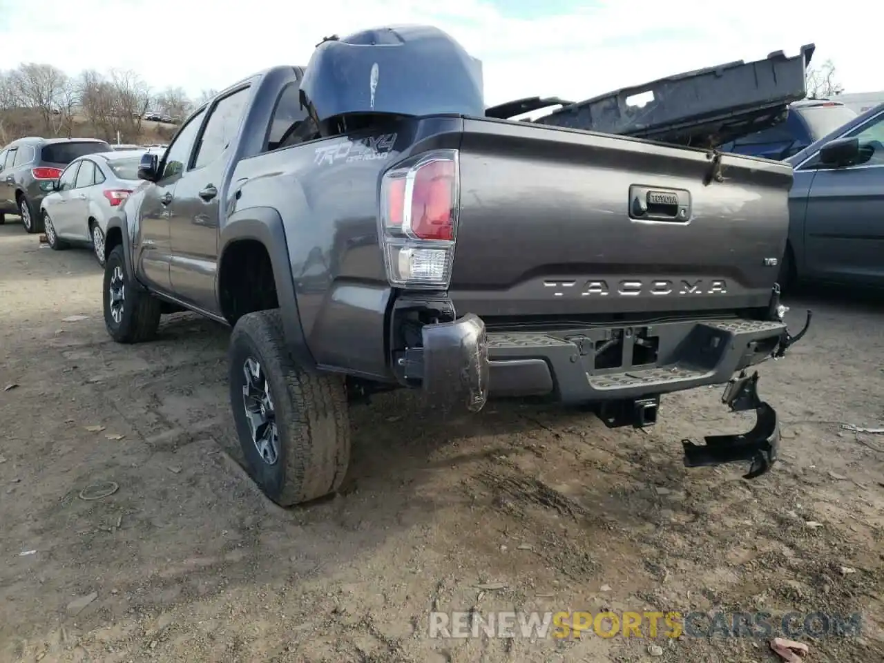 3 Photograph of a damaged car 5TFCZ5AN6MX258966 TOYOTA TACOMA 2021