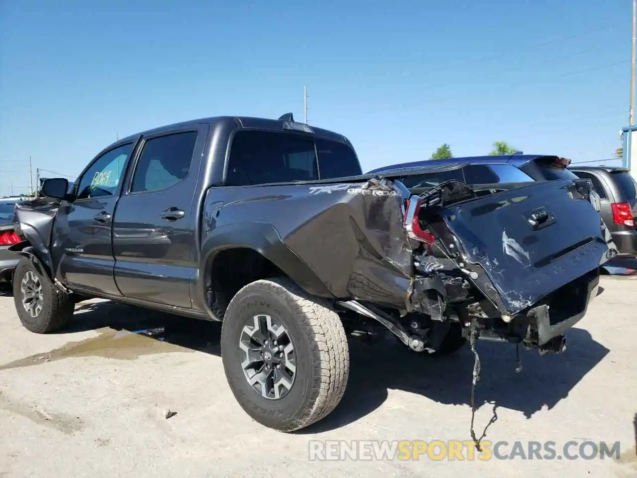 3 Photograph of a damaged car 5TFCZ5AN6MX263522 TOYOTA TACOMA 2021